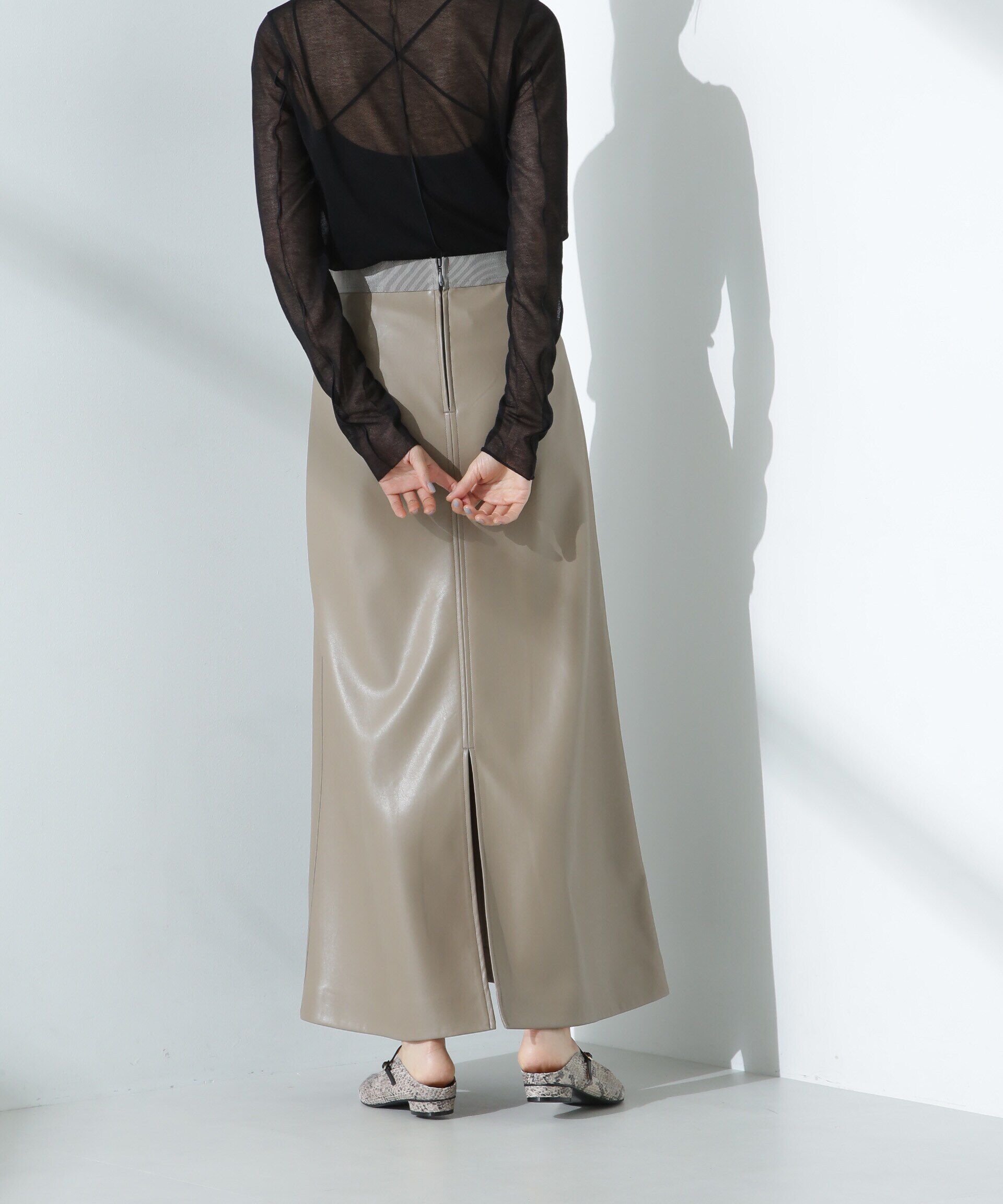 nano･universe「フェイクレザーマキシスカート」|スカート|