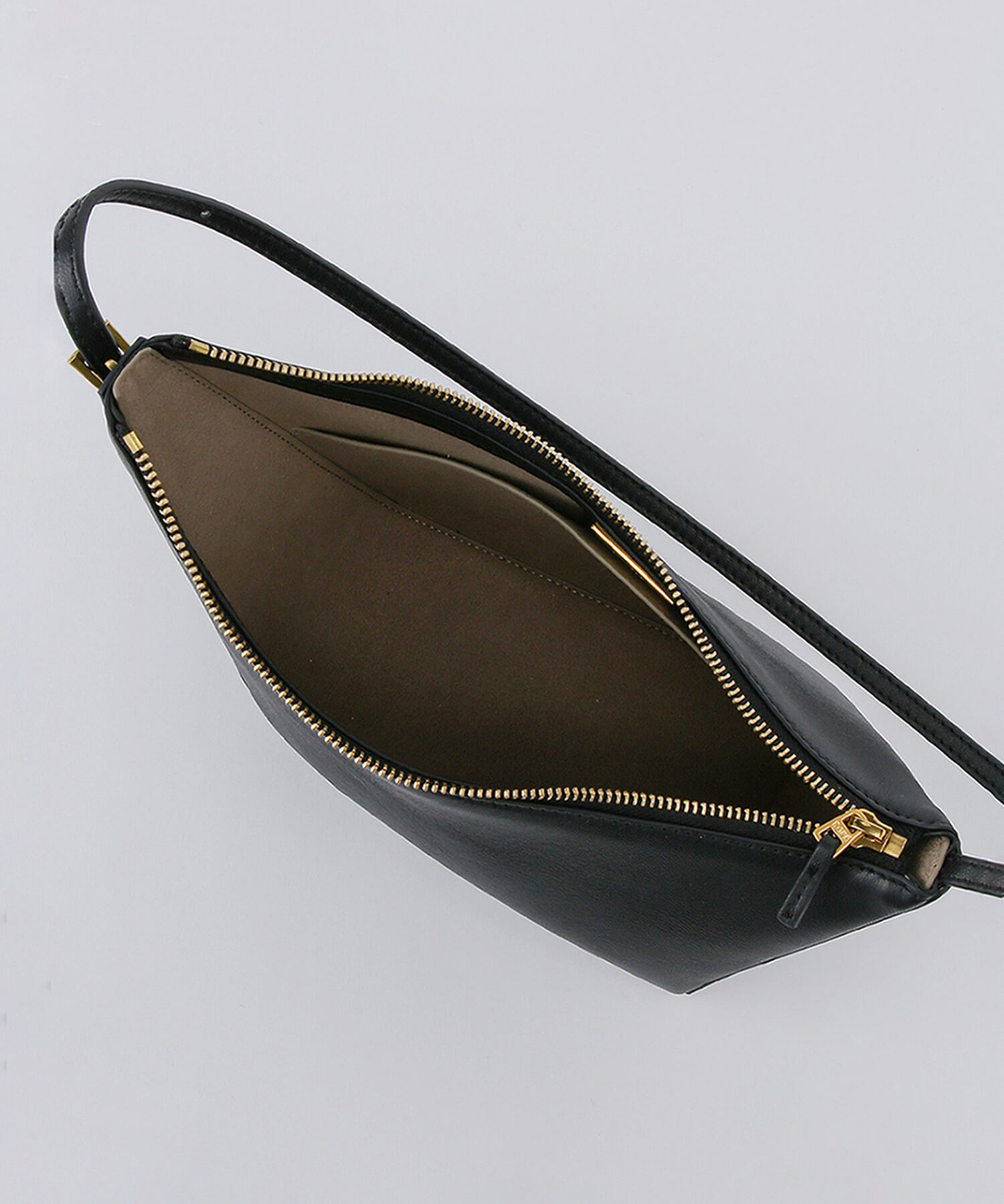 ROPE「アシンメトリーセイルフォルムバッグ」|ハンドバッグ|