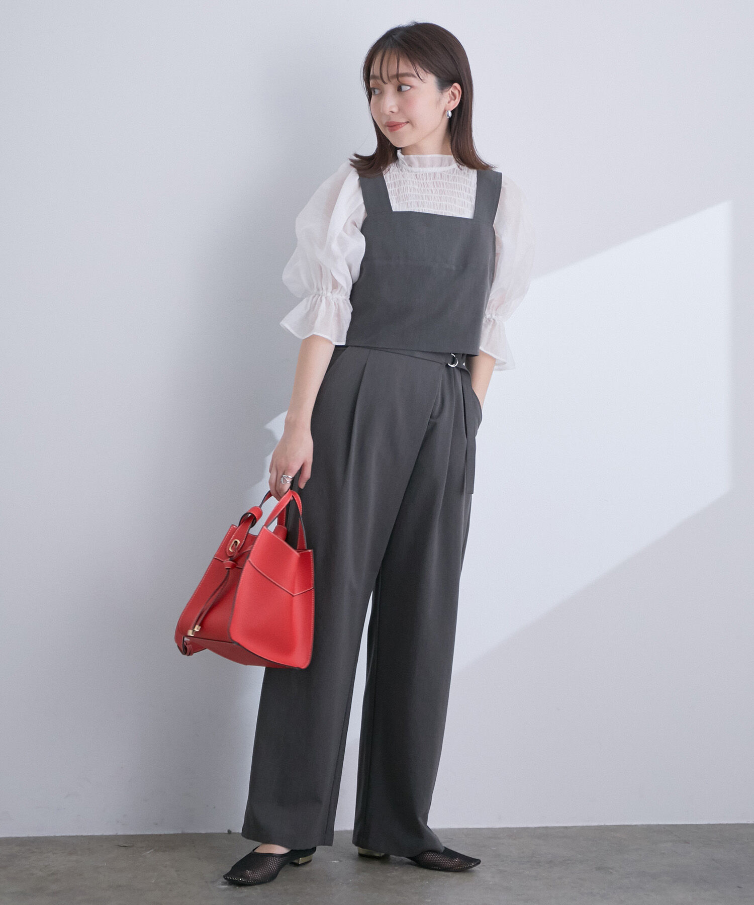 VIS「【高橋愛さんコラボ】セットアップでも1枚でも着られる、ビスチェトップス【セットアップ対応】」|ベスト・ジレ|