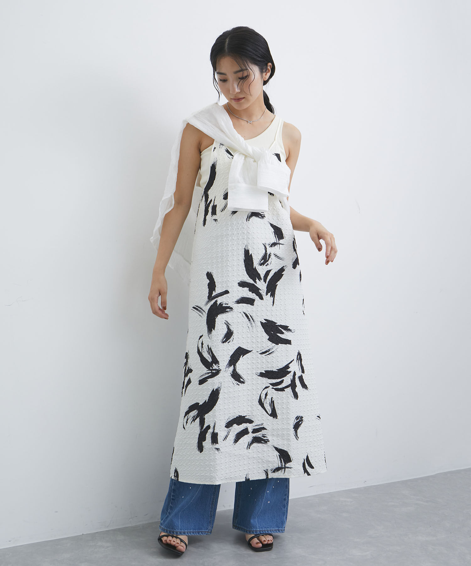 VIS「【洗える】アート柄キャミワンピース」|ワンピース|オフホワイト(15)