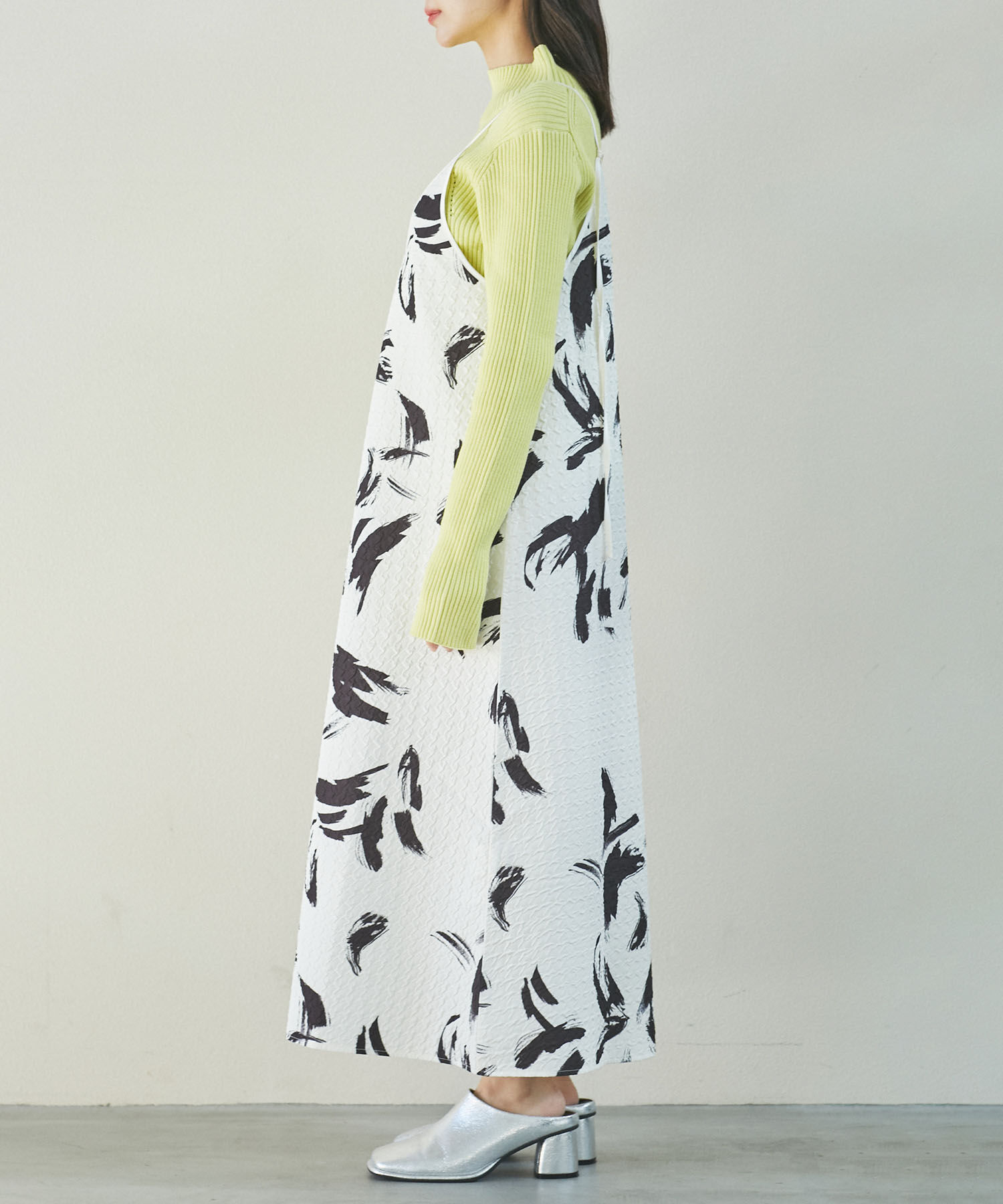 VIS「【洗える】アート柄キャミワンピース」|ワンピース|