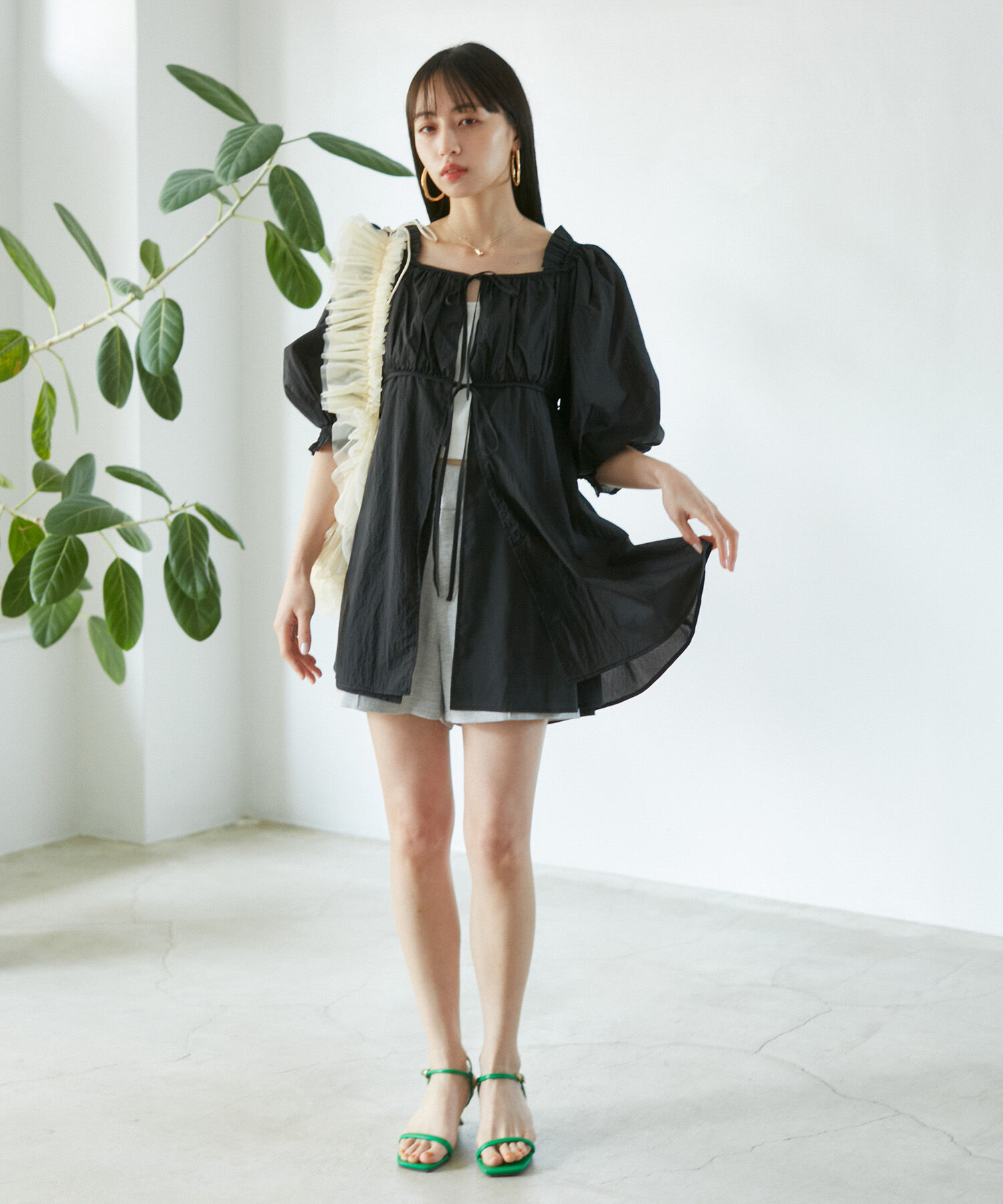 VIS「パフスリーブナイロンチュニックブラウス」|シャツ・ブラウス|