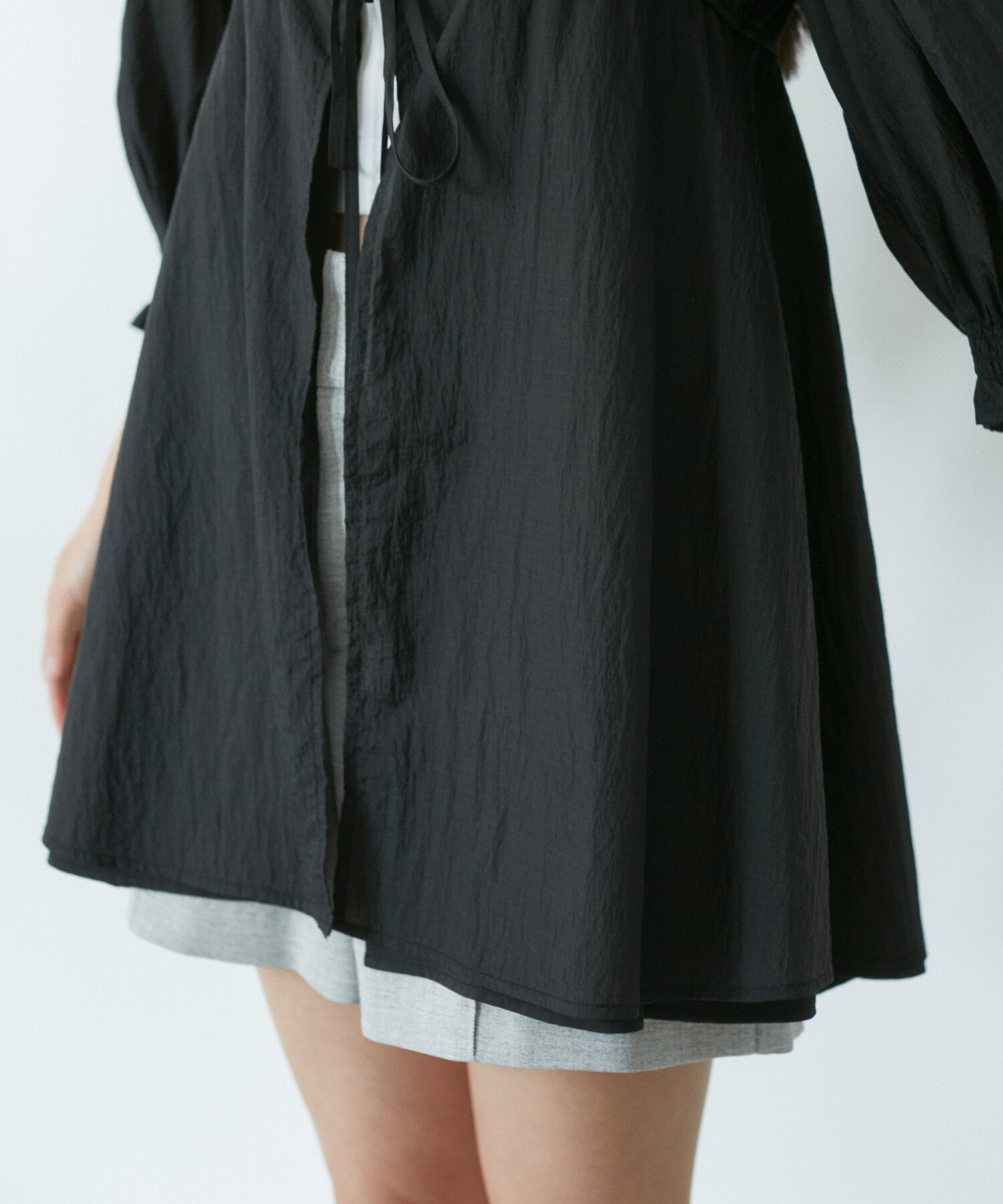 VIS「パフスリーブナイロンチュニックブラウス」|シャツ・ブラウス|