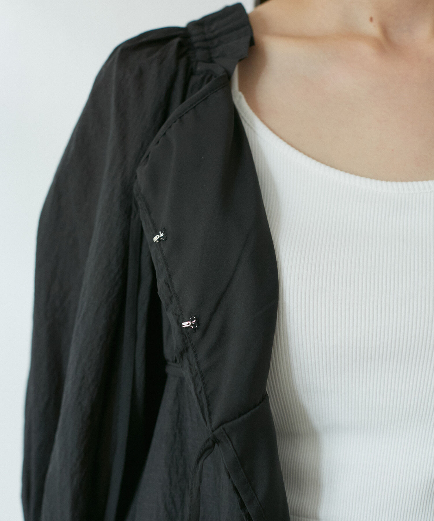 VIS「パフスリーブナイロンチュニックブラウス」|シャツ・ブラウス|