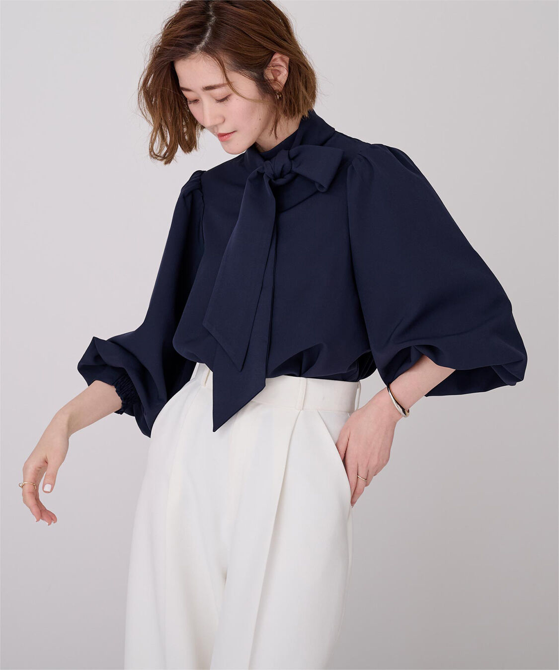 ur's「【星玲奈さんコラボアイテム】2wayボリュームスリーブボウタイブラウス」|シャツ・ブラウス|