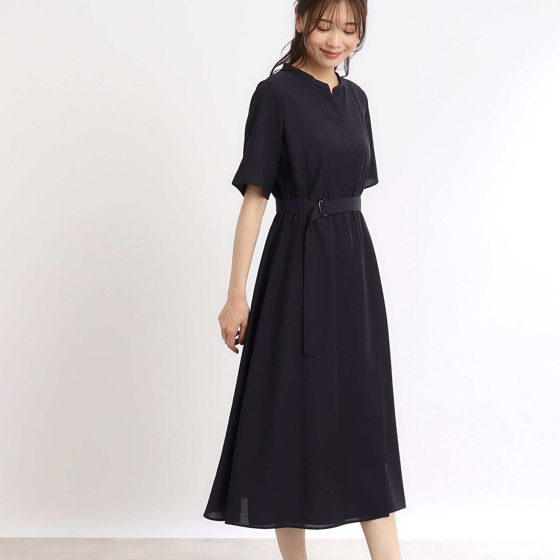 Reflect「【SALE／洗える／サッシュベルト付き】ラップ風デザインワンピース」|ワンピース|