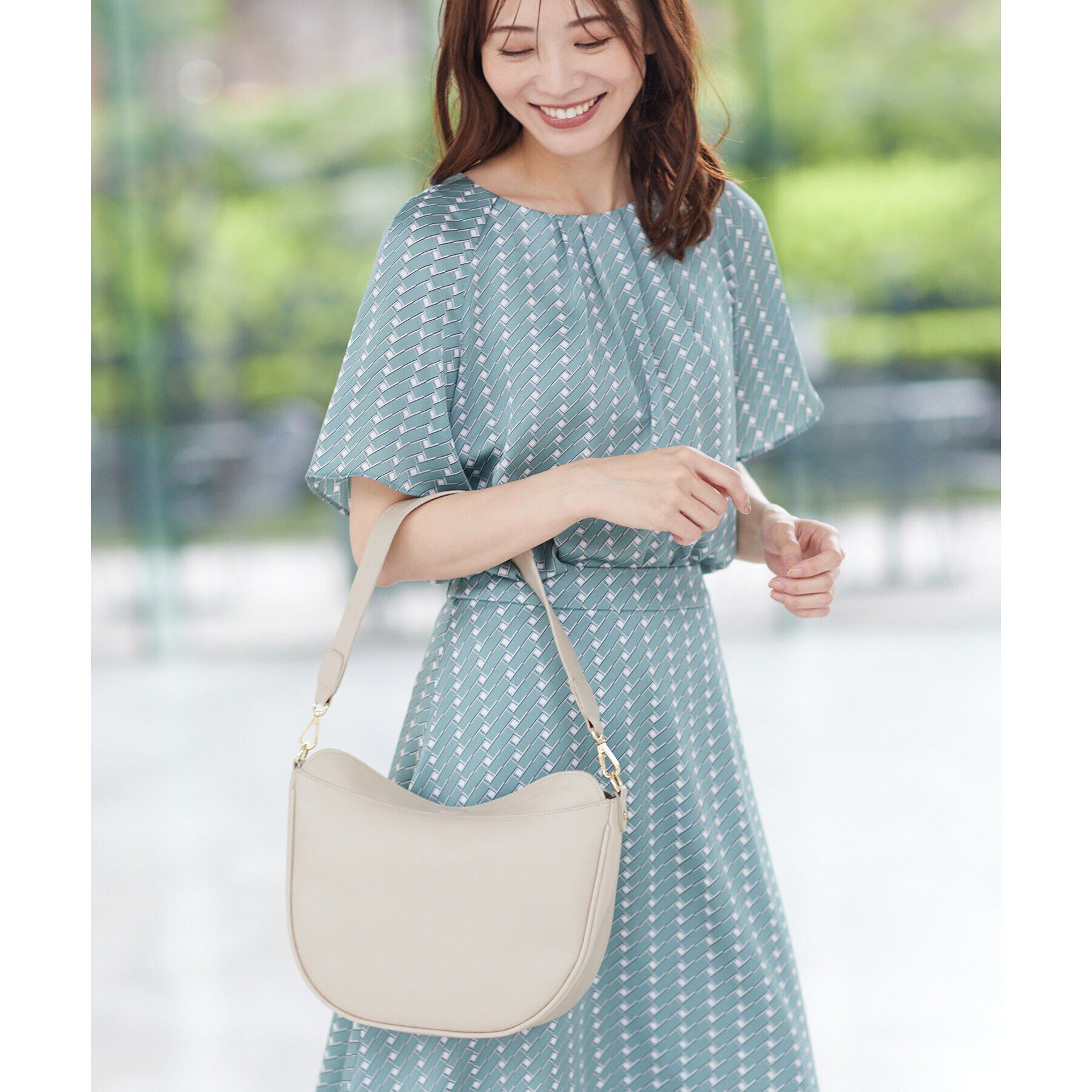 Reflect「【コートの上からでも肩掛けしやすい！／たっぷり収納／WEB限定カラーあり】&rsquo;24秋冬 毎日ミディアム」|ショルダー・メッセンジャー|