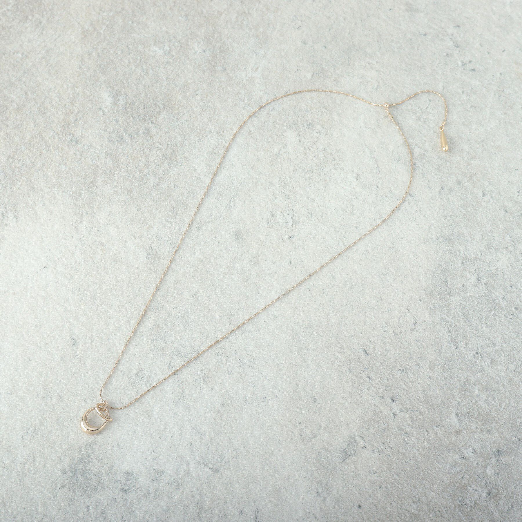 grove「オーバルメタルラインスライドネックレス」|ネックレス|