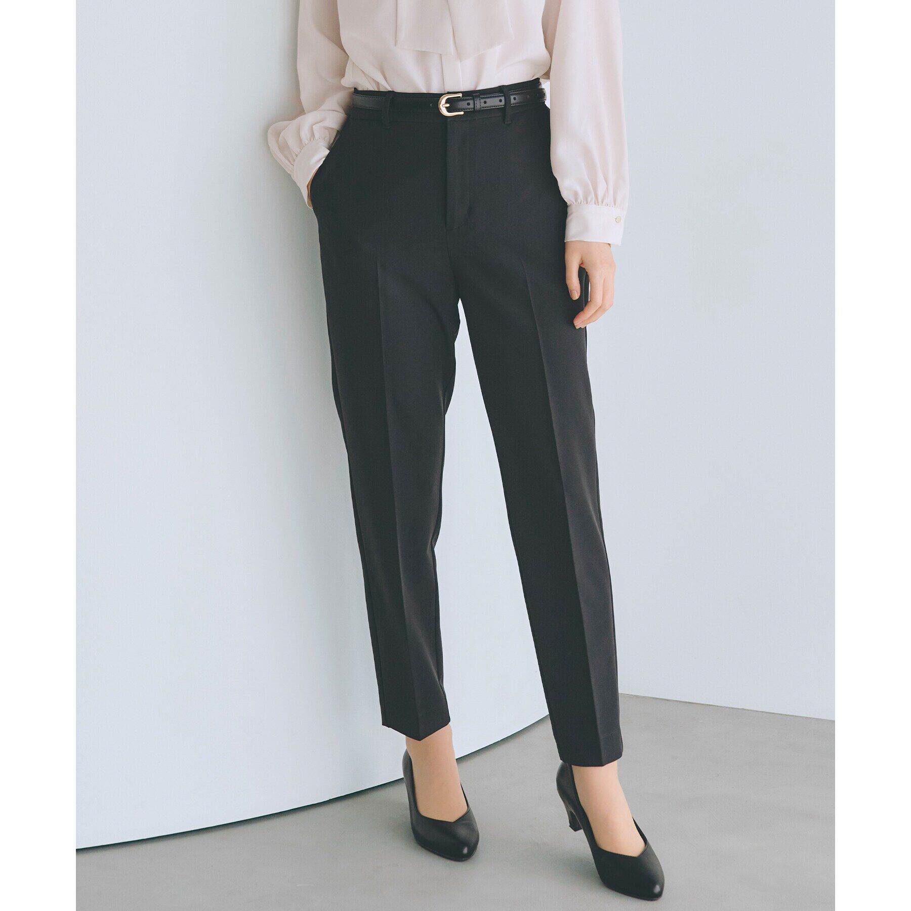 grove「しなやかストレッチ イージーケアテーパードパンツ」|その他|ブラック(019)