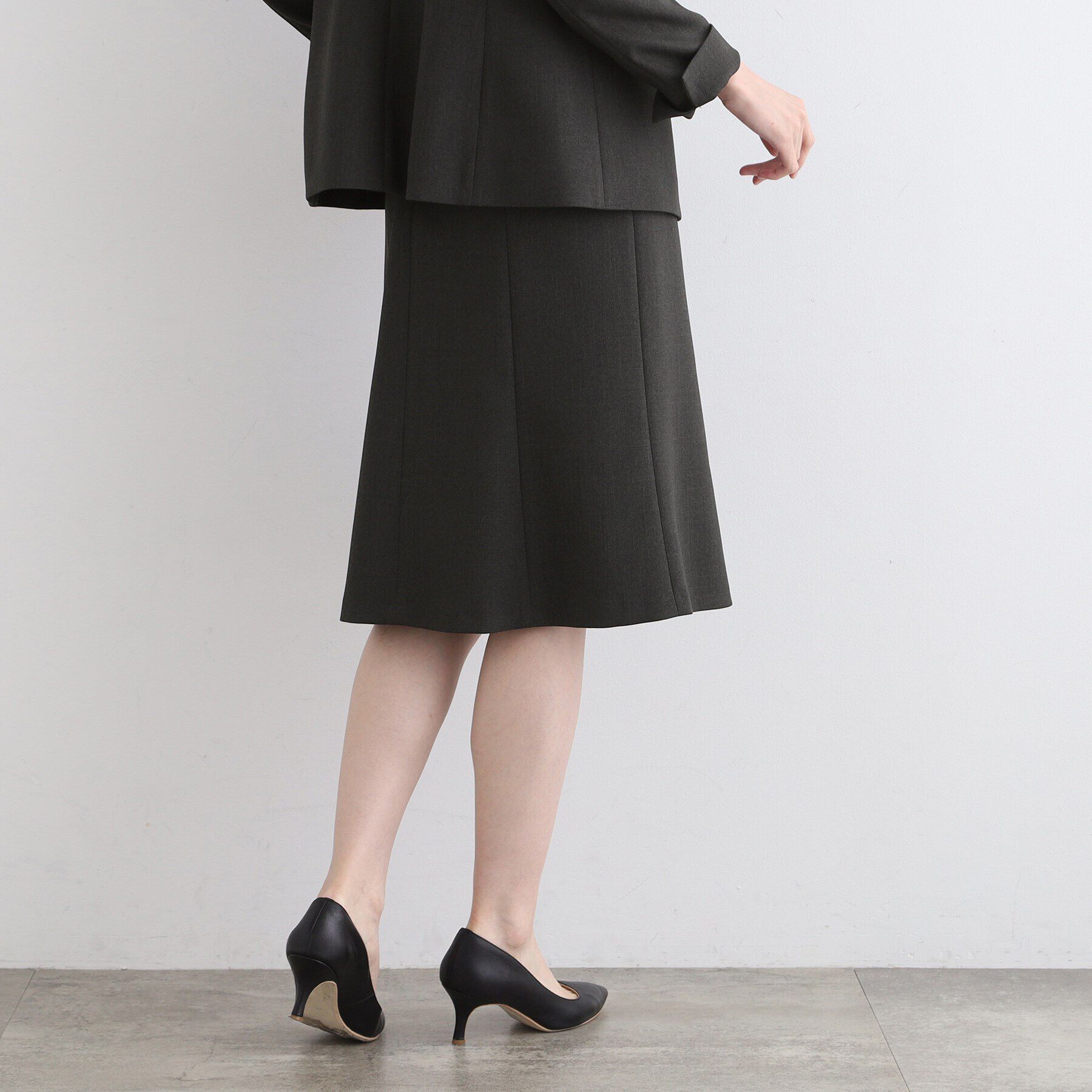 INDIVI「【洗える／UVケア／定番スーツ】ウール調セミフレアスカート」|スーツ|