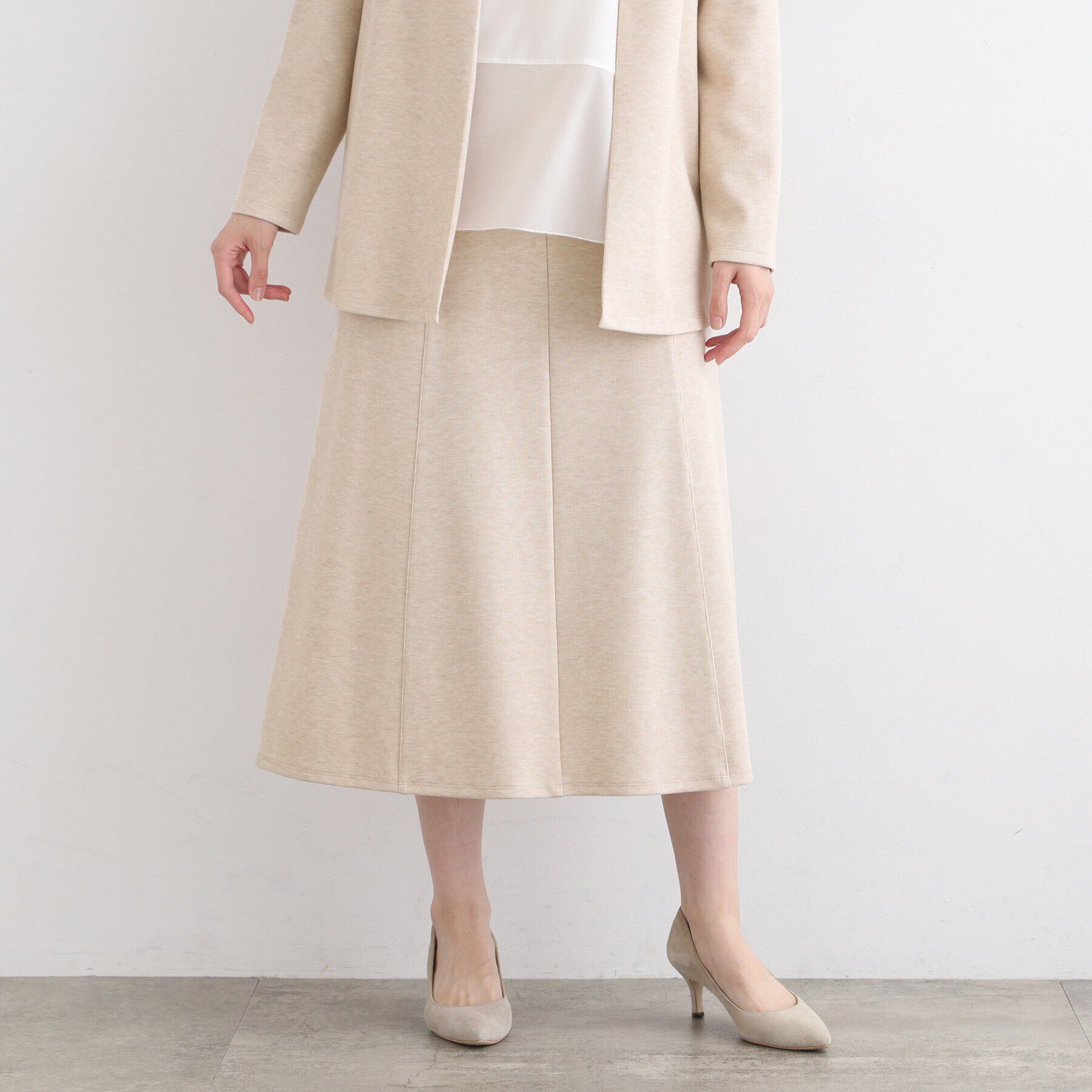 INDIVI「【洗える／UVケア／SETUP可能】ライトジャージ セミフレアスカート」|スカート|ピンクベージュ(95