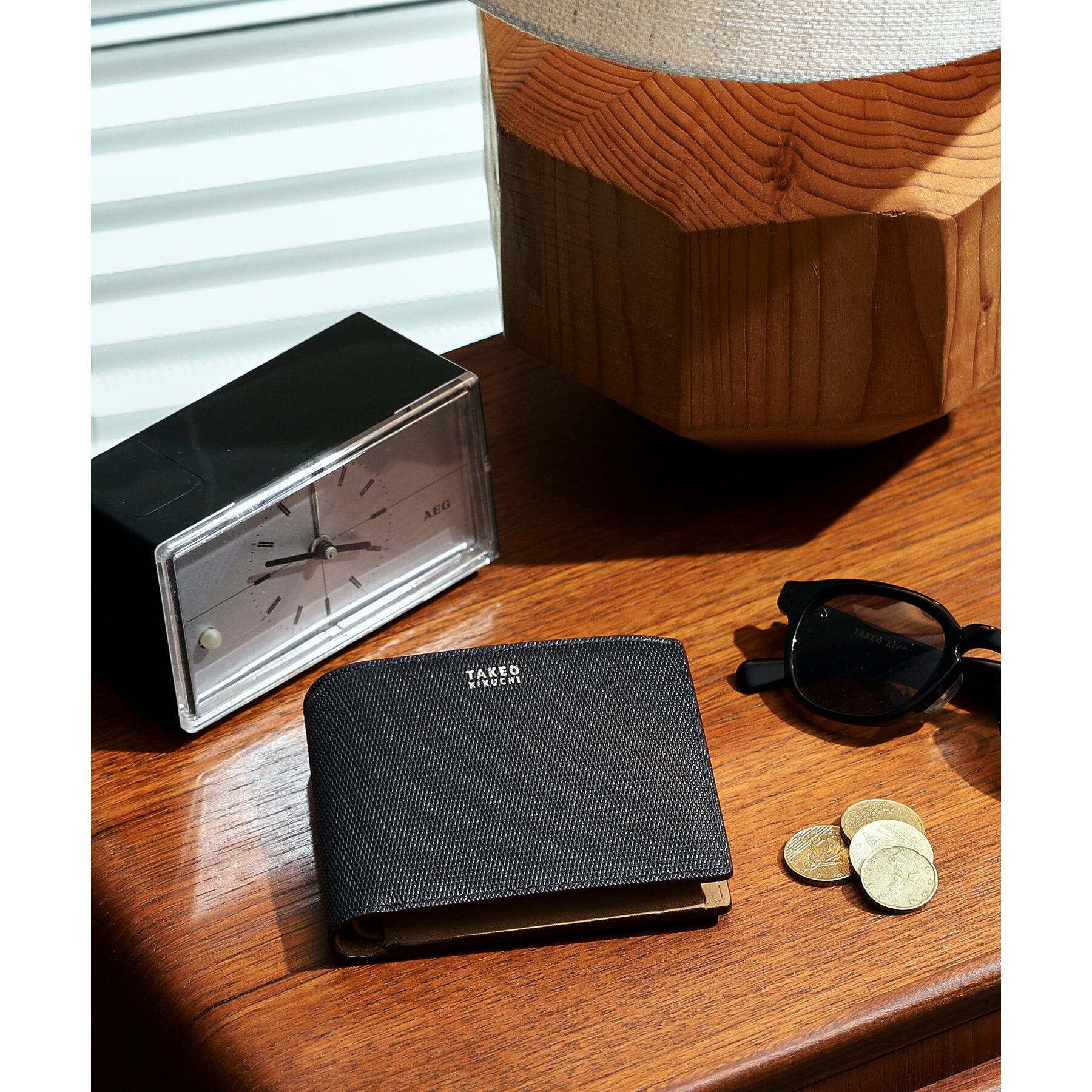 TAKEO KIKUCHI「【ソフト＆ナチュラル】ミニメッシュ レザー 2つ折り財布」|財布|ネイビー(593)