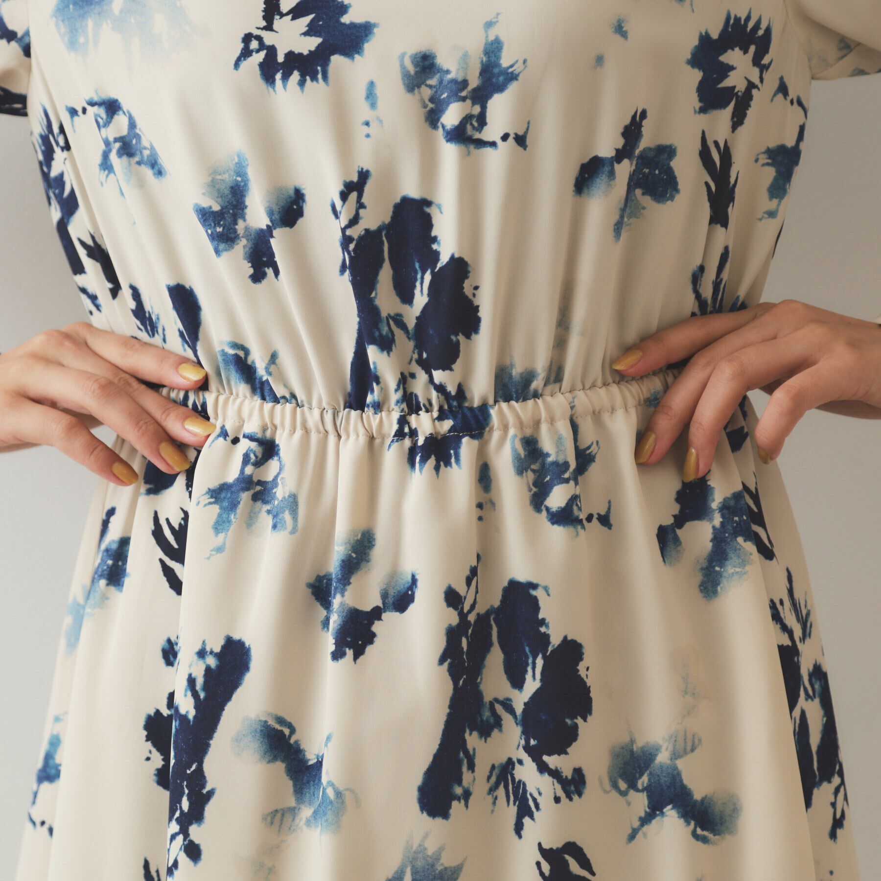 OPAQUE.CLIP「フラワープリント フィット＆フレアワンピース【洗濯機洗い可】」|ワンピース|