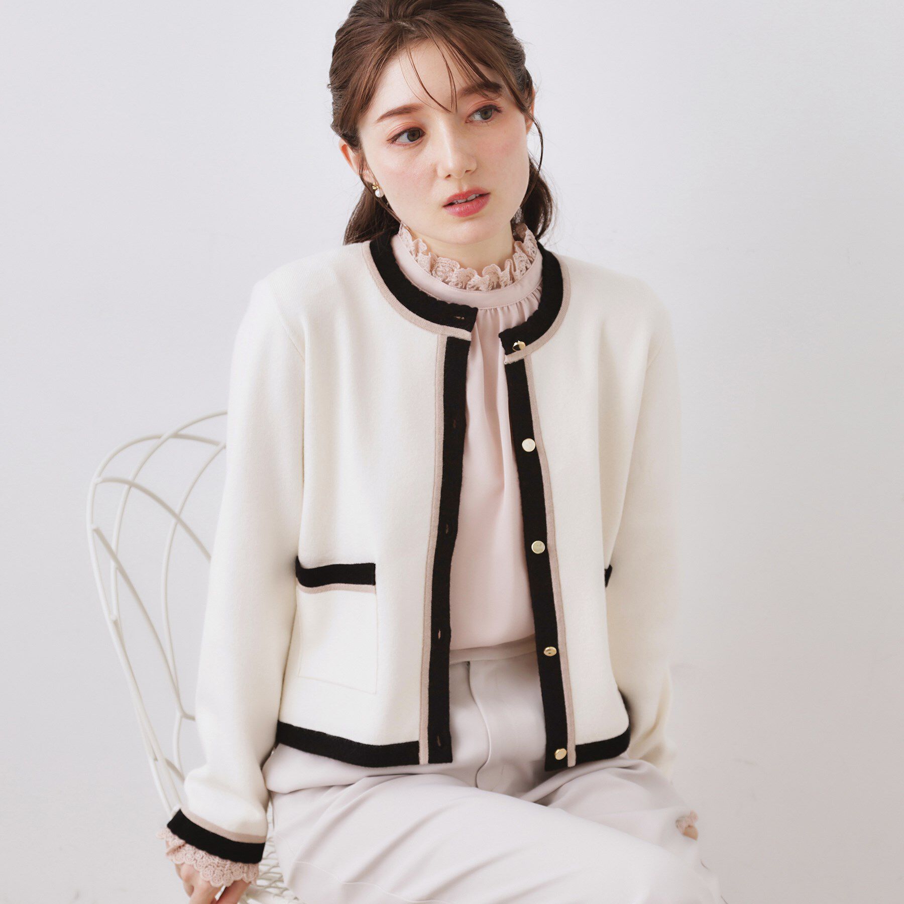 Couture broach「【通勤・着映え】配色 総針カーディ」|カーディガン|アイボリー(004)
