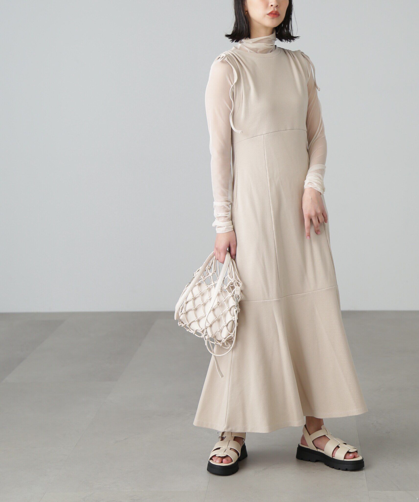  「［イエローカラーWEB限定］マルチWay袖スリットティアードワンピース」|ワンピース|ライトベージ