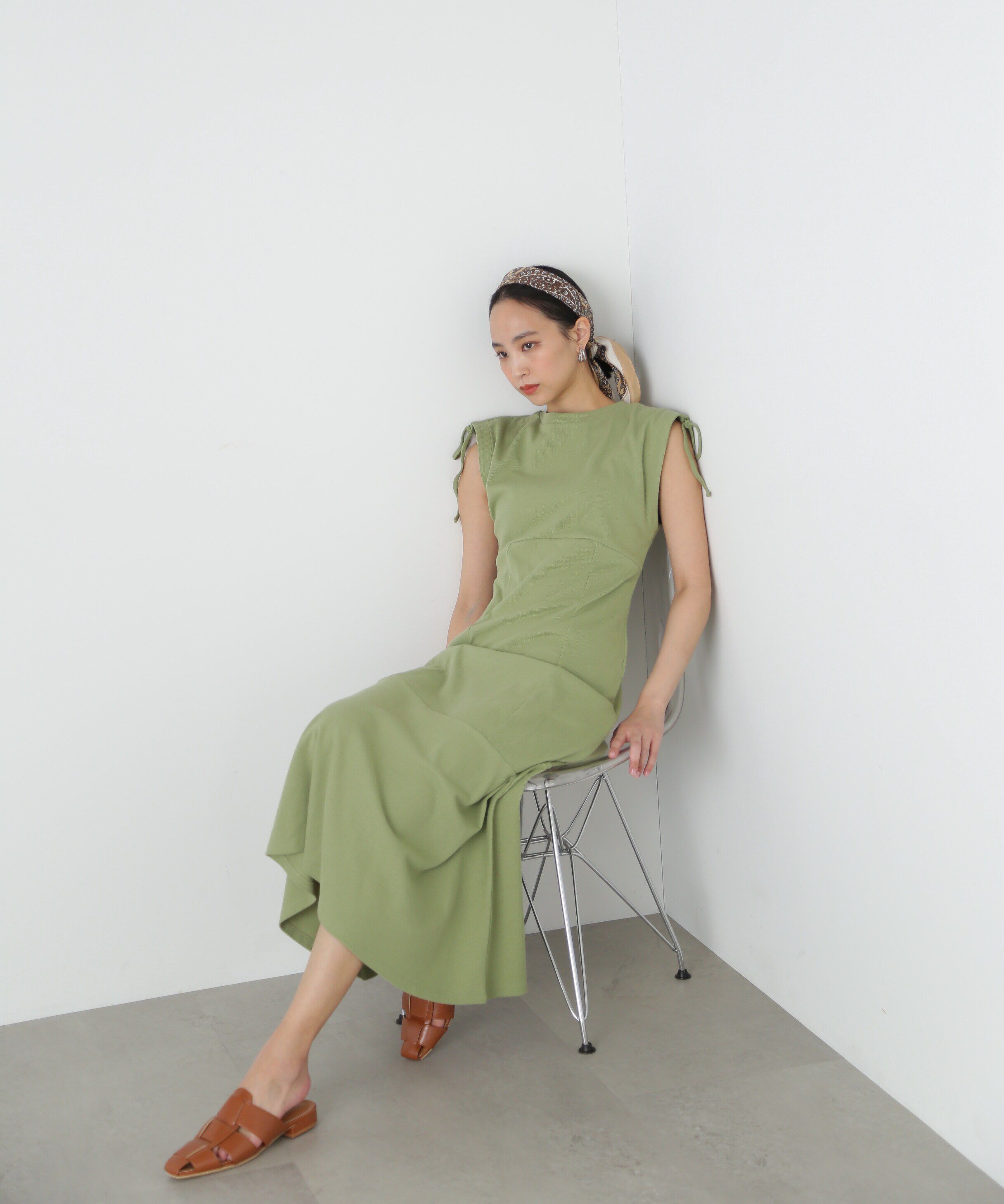  「［イエローカラーWEB限定］マルチWay袖スリットティアードワンピース」|ワンピース|