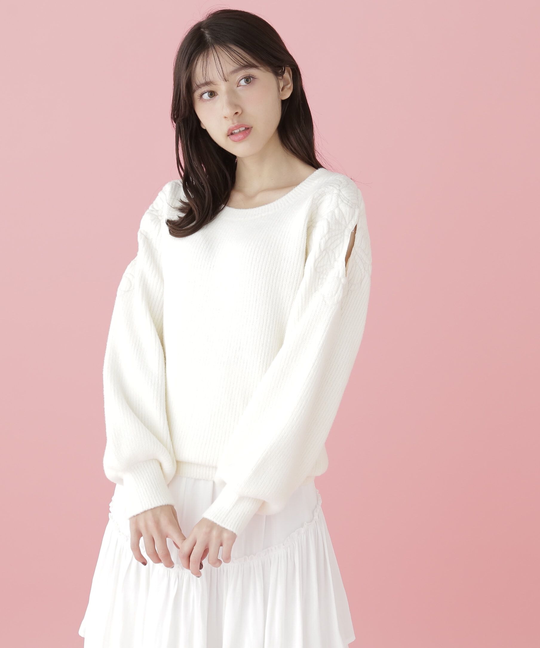  「肩開きリボンエンブロイダリーニット」|ニット・セーター|