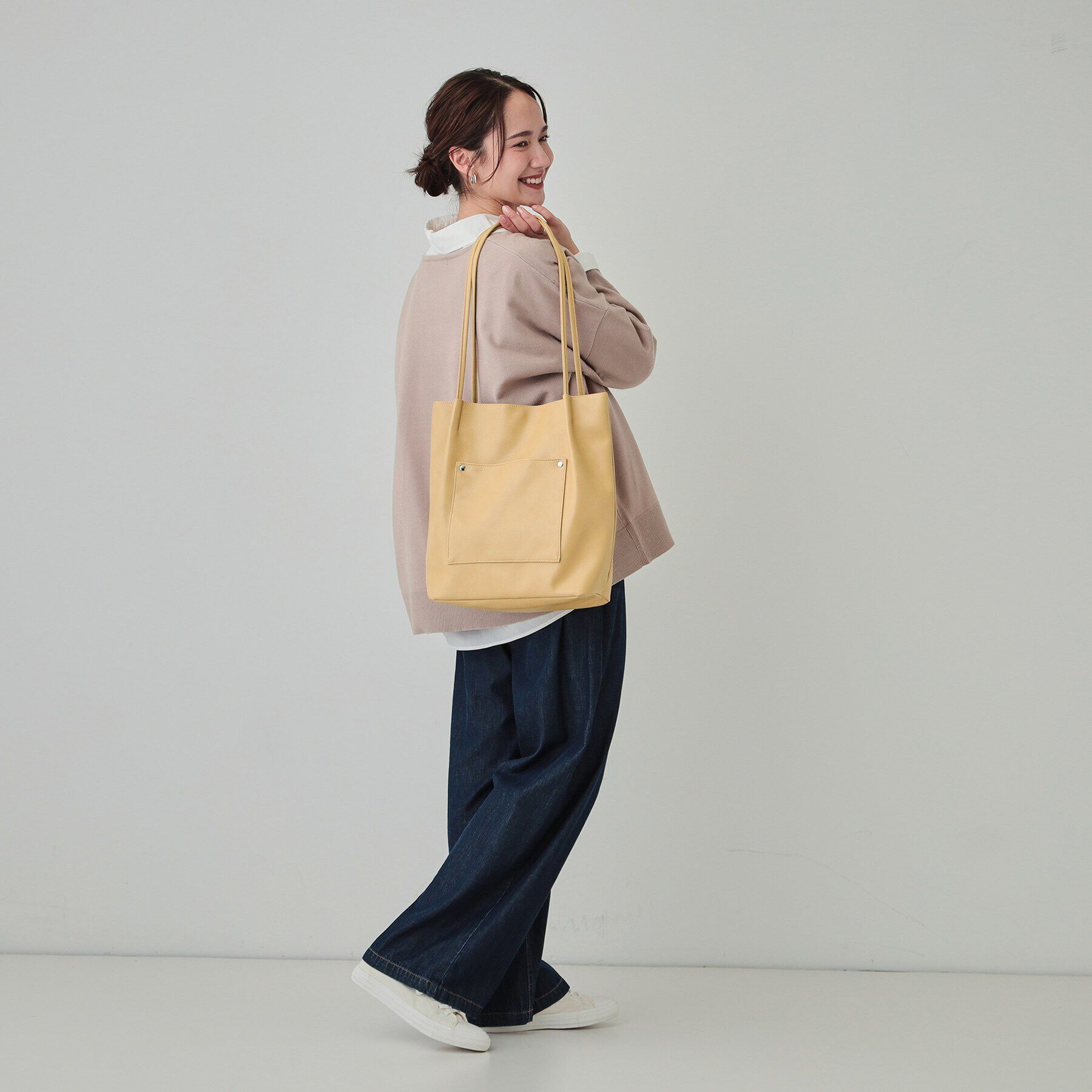 SHOO･LA･RUE「オイルレザー風つまみハンドルトート」|トートバッグ|