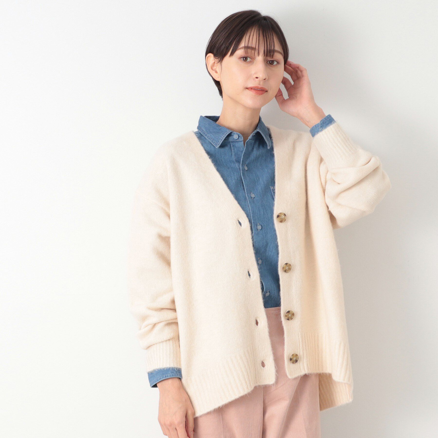 Dessin「【洗える】ヘアリーボタン付きVネックカーディガン」|カーディガン|