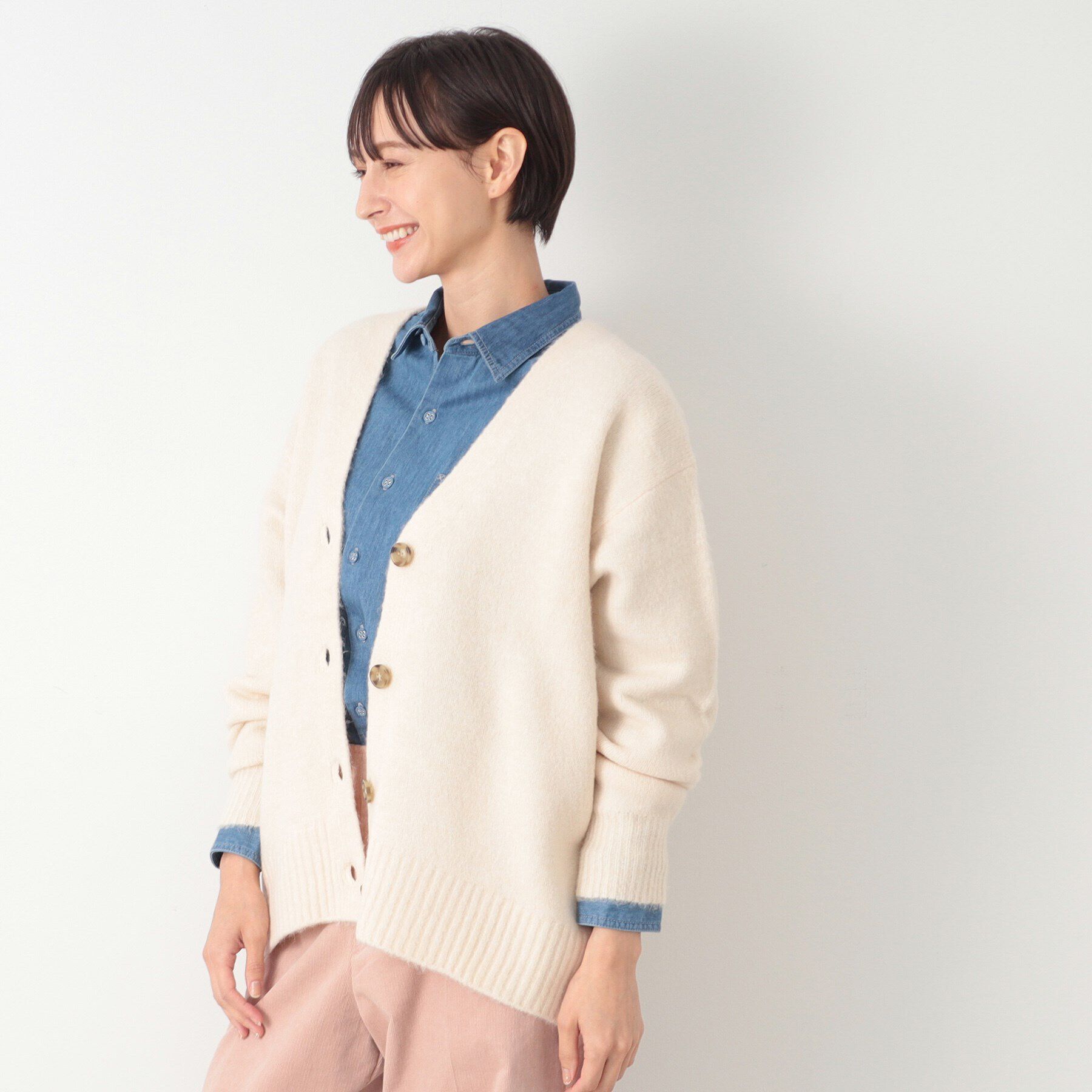 Dessin「【洗える】ヘアリーボタン付きVネックカーディガン」|カーディガン|