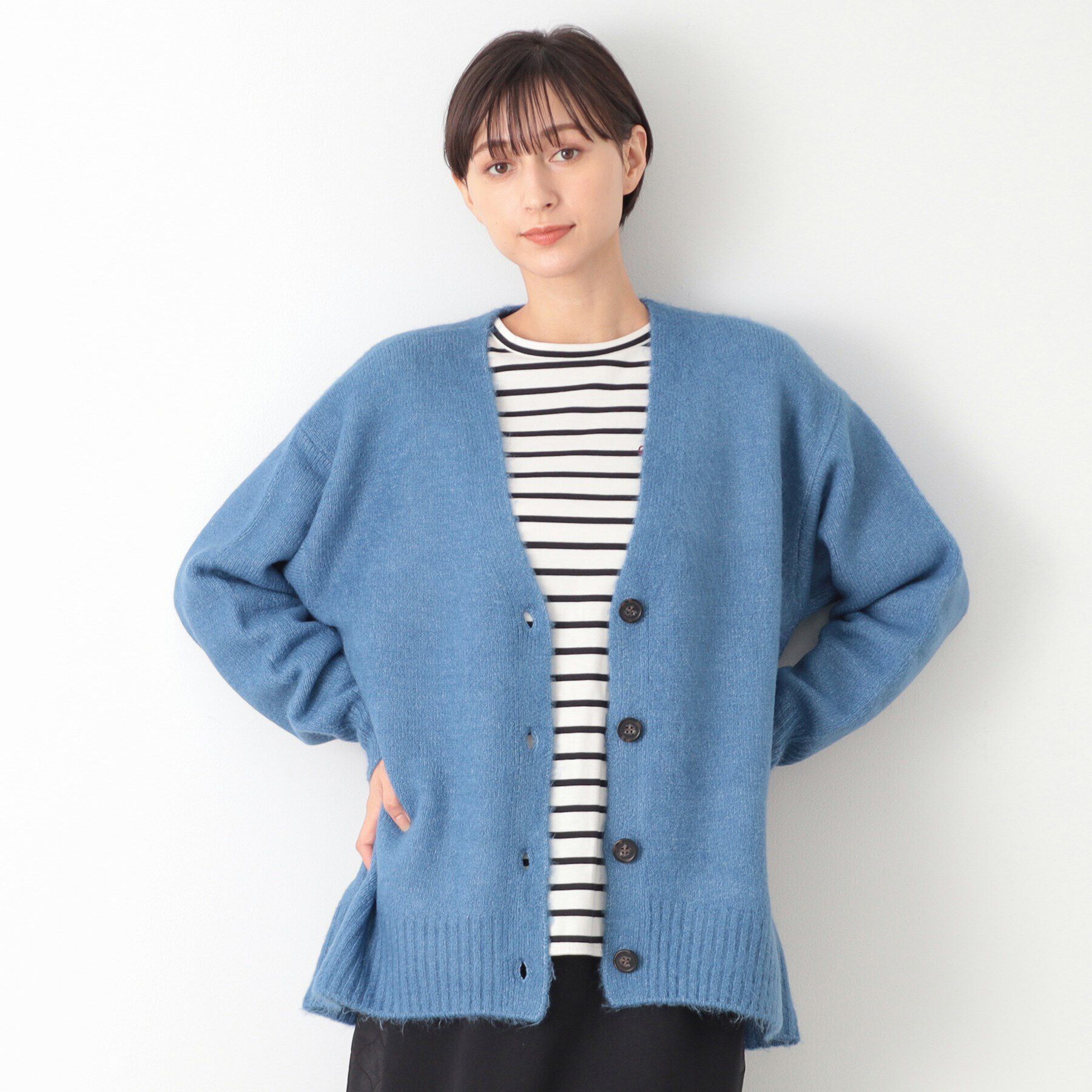 Dessin「【洗える】ヘアリーボタン付きVネックカーディガン」|カーディガン|