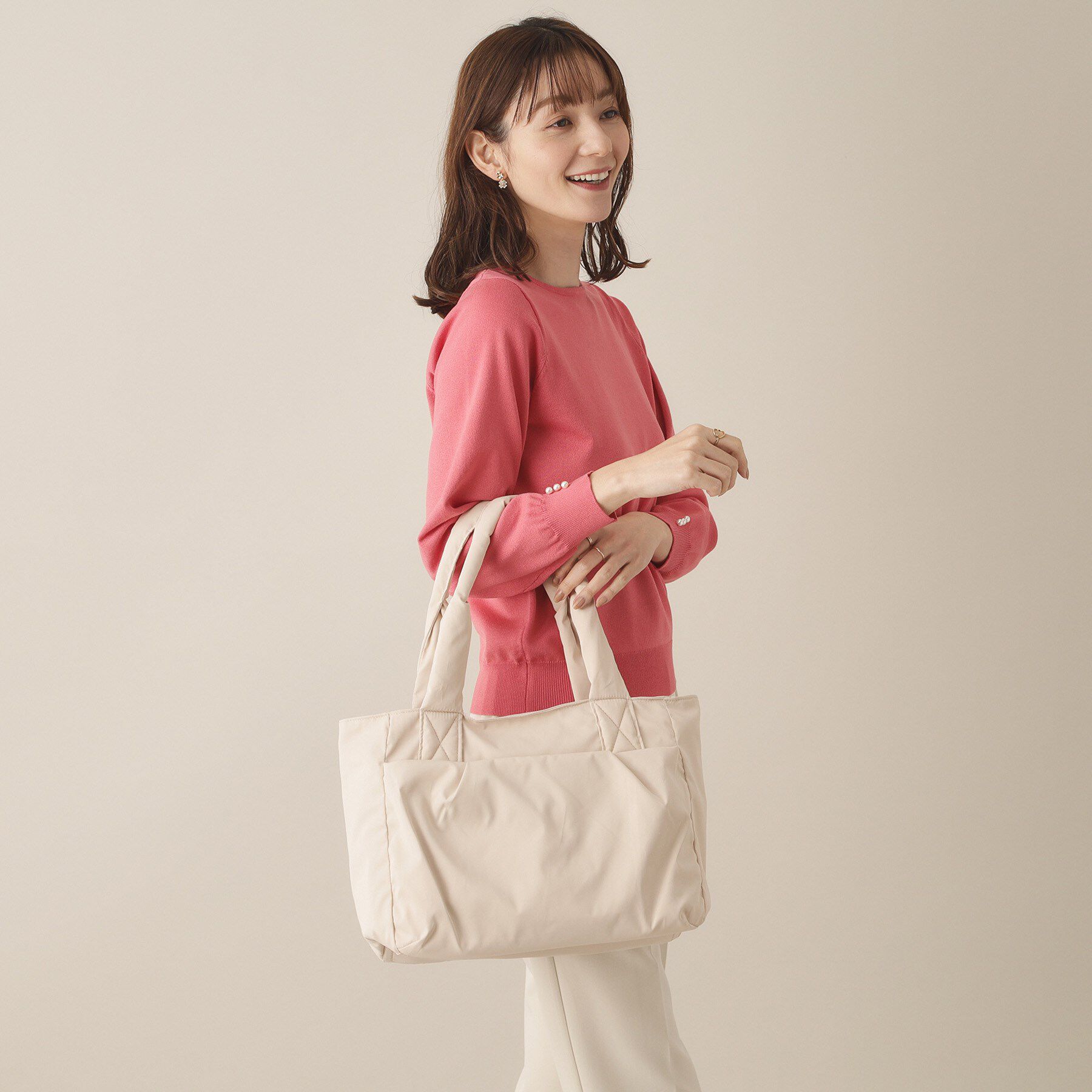 ITS&rsquo;DEMO「【A4対応／9ポケット】肩に優しい軽量トート」|トートバッグ|