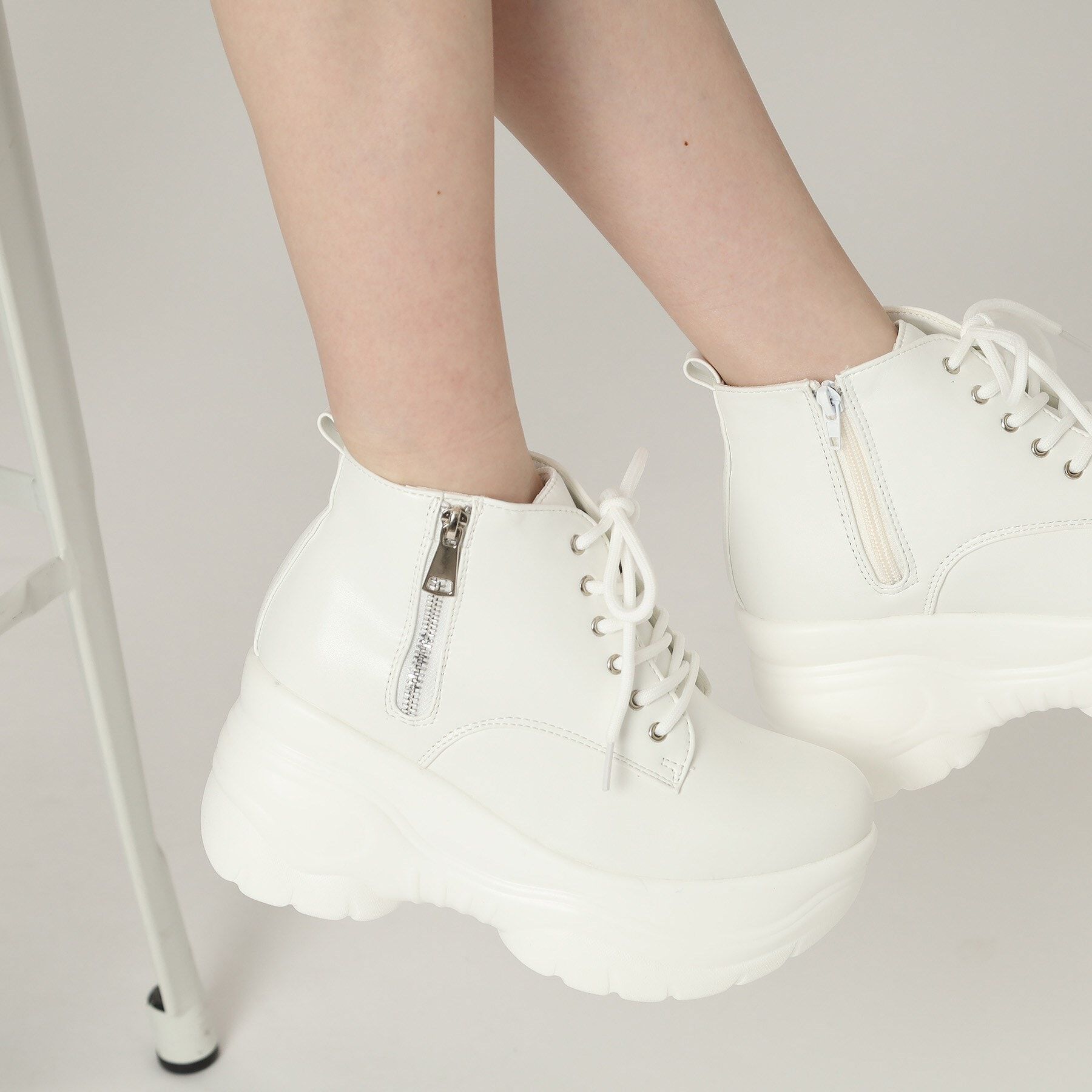 csT&P「厚底サイドジップスニーカー」|スニーカー|