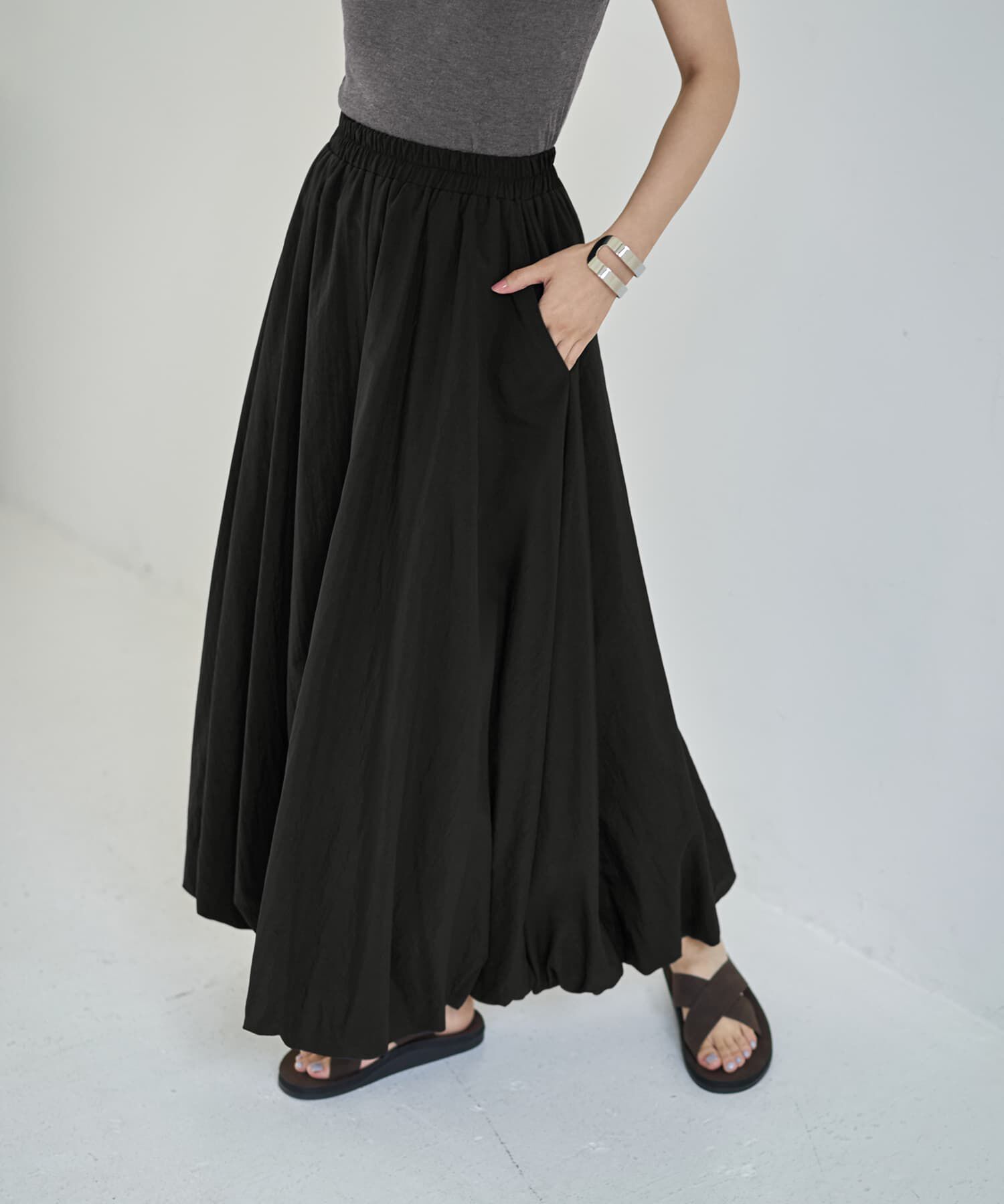 STYLE DELI「【LUXE】マットタフタロングバルーンスカート」|スカート|ブラック