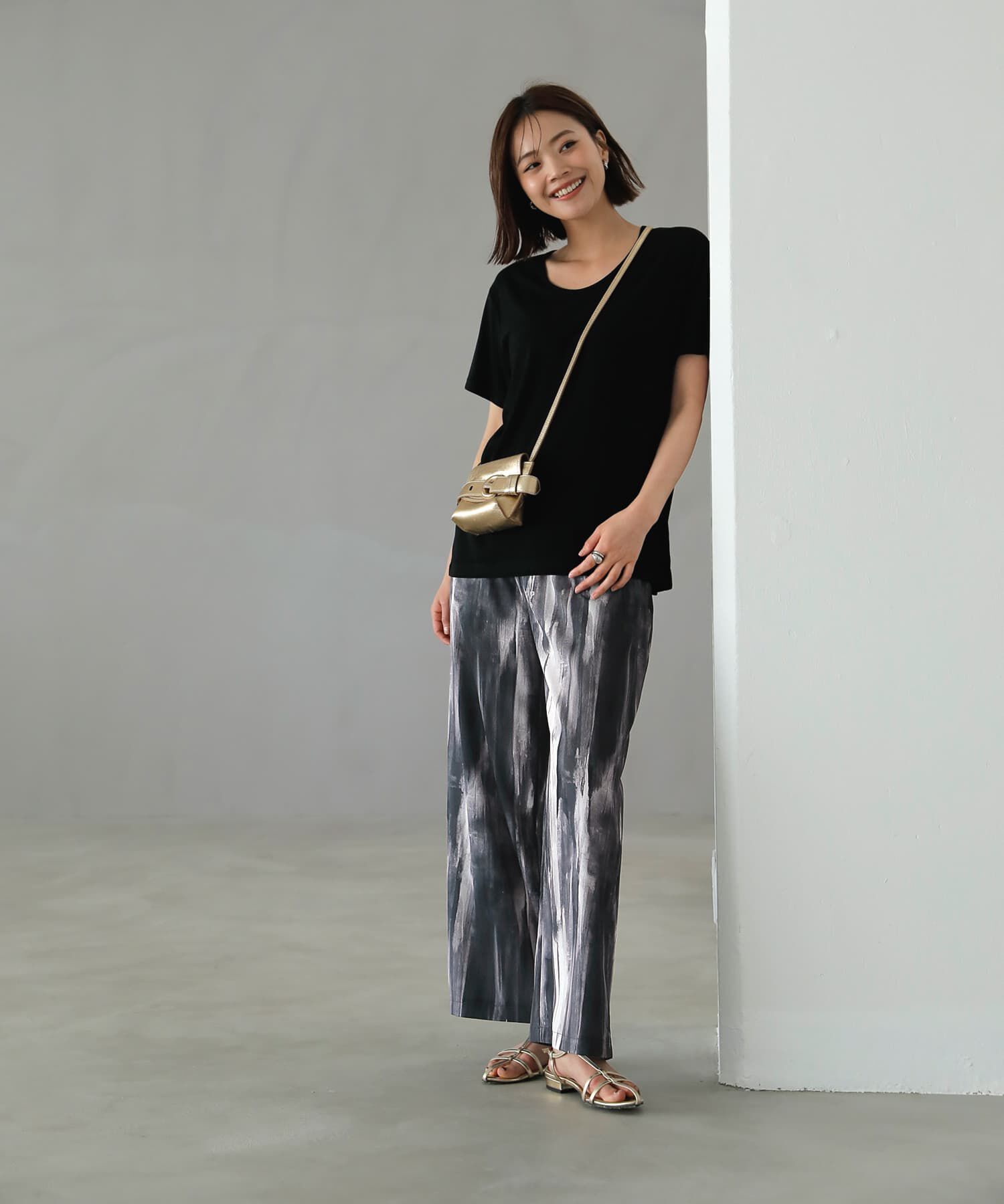 STYLE DELI「とろみ落ち感デコルテあきラウンドネックTシャツ」|Tシャツ・カットソー|