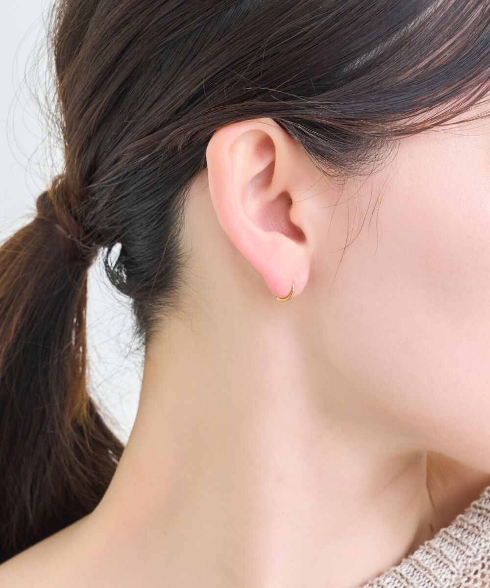 Phoebe「【シリーズ累計販売10000点突破！】金属アレルギー対応 ミニフープピアス　ゴールド/サージカルステンレス」|ピアス|