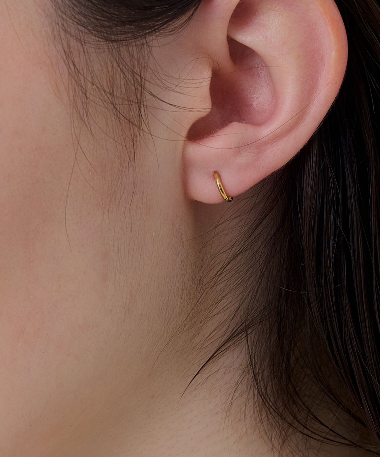 Phoebe「【シリーズ累計販売10000点突破！】金属アレルギー対応 ミニフープピアス　ゴールド/サージカルステンレス」|ピアス|