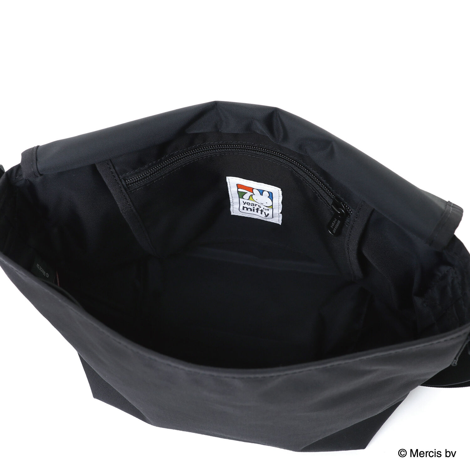 Manhattan Portage「NYLON MESSENGER BAG(SM) BACK POCKET W/ DIVIDER MAGNET 500D CORDURA MIFFY 70TH」|ショルダー・メッセンジャー|