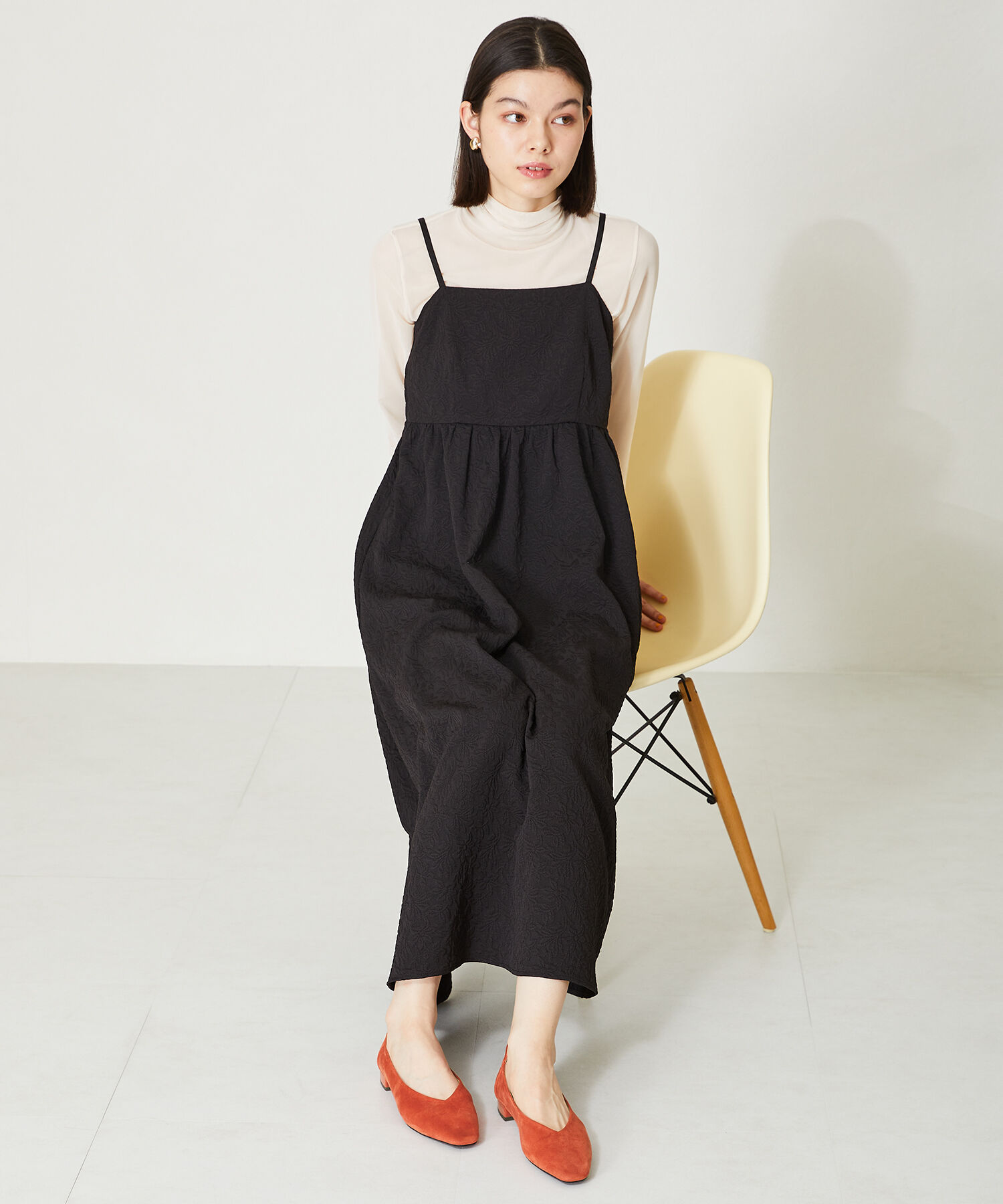 WA Oriental TRaffic「やわらかVカットフラットパンプス/42111」|パンプス|