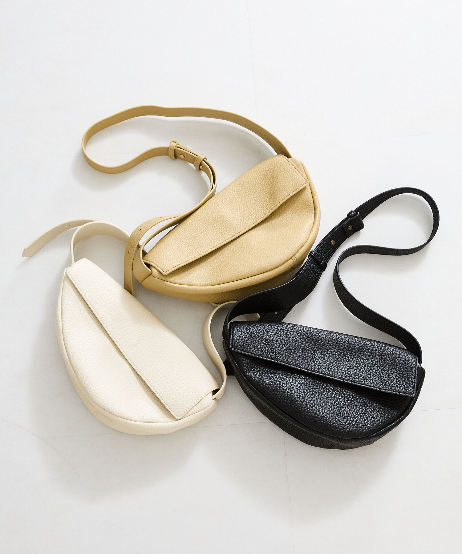 ORiental TRaffic「ソフトレザーボディーバッグ/BA-222」|ショルダー・メッセンジャー|