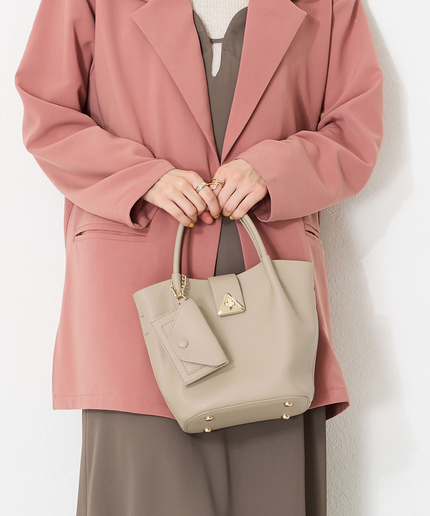 ORiental TRaffic「タックハンドバッグ/BA-225」|ショルダー・メッセンジャー|BEIGE