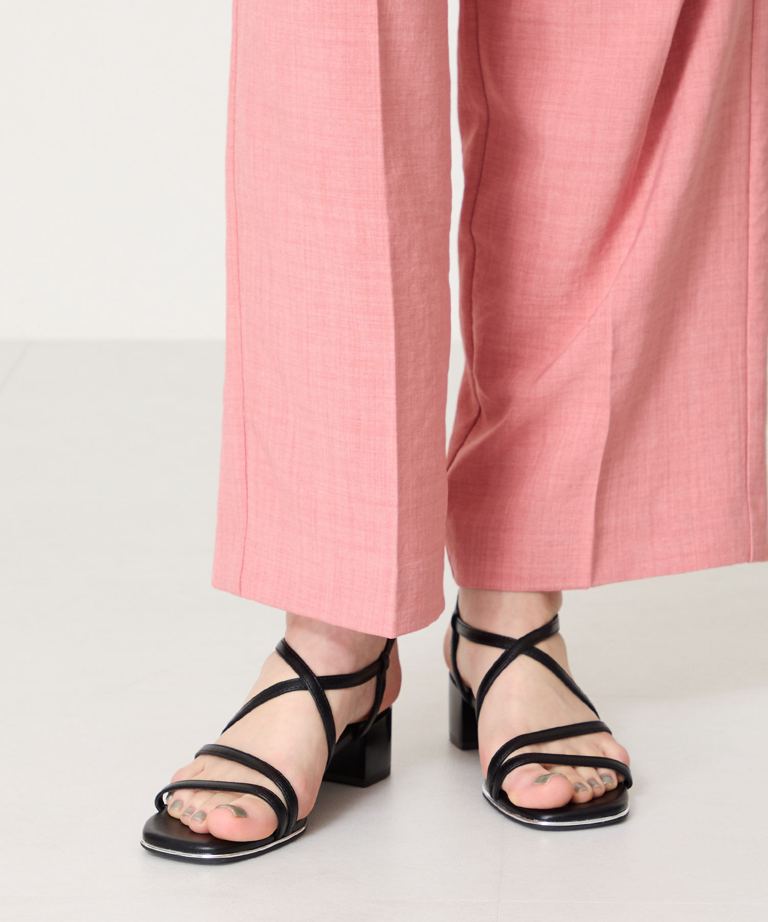 ORiental TRaffic「【WEB限定】●2025春夏新作●ナローストラップメタリックラインサンダル/55202 サンダル トレンド 人気」|サンダル|