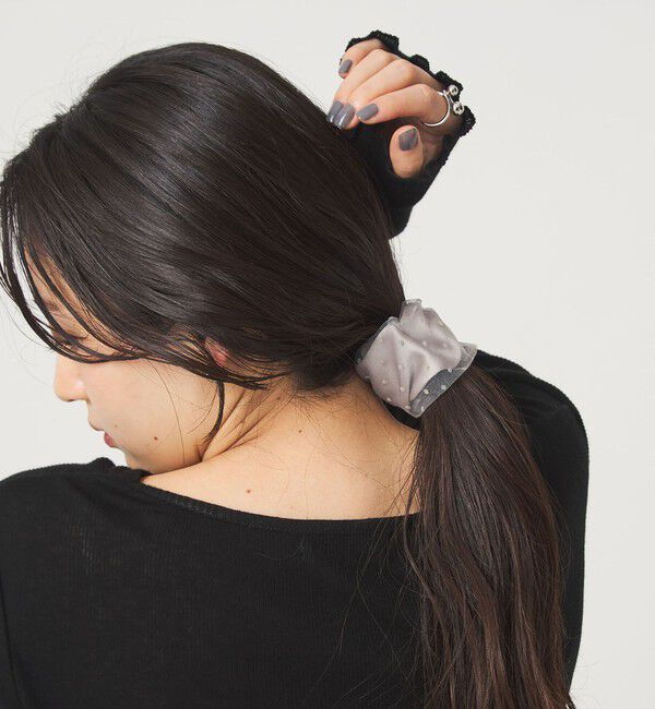 UNITED ARROWS green label relaxing「【WEB限定】チュール ヘアカフ（ドット）クラップカフ / ポニーフック / フックポニー」|ヘアゴム・シュシュ|LT.GRAY