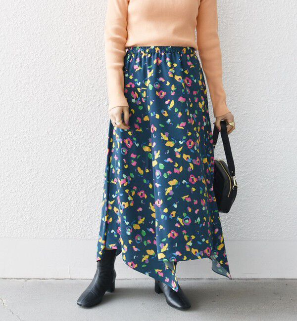 SHIPS any「SHIPS any:〈洗濯機可能〉SPRINTEX フラワー プリント ギャザー スカート」|スカート|ネイビー