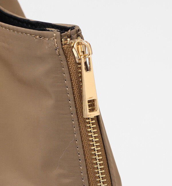 quaranciel「《追加予約》quaranciel: Vカット サイドファスナー トートバッグ（A4対応）」|トートバッグ|