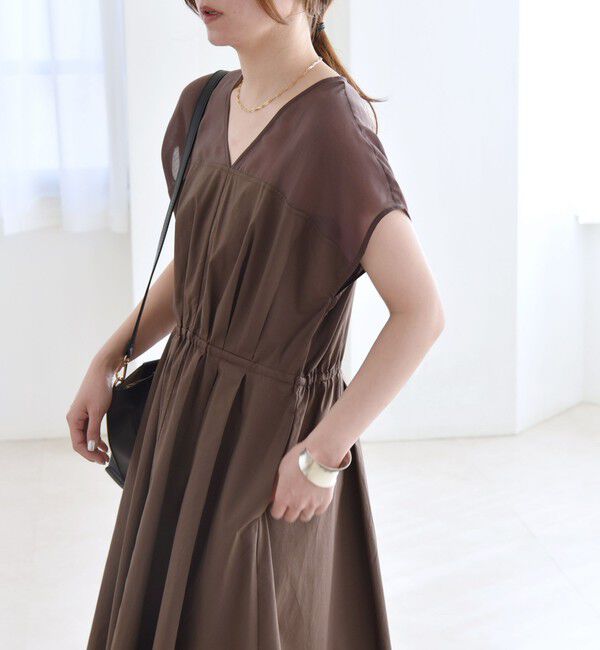 quaranciel「quaranciel :〈洗濯機可能〉シアー ドッキング Vネック フレンチスリーブ ワンピース」|ワンピース|