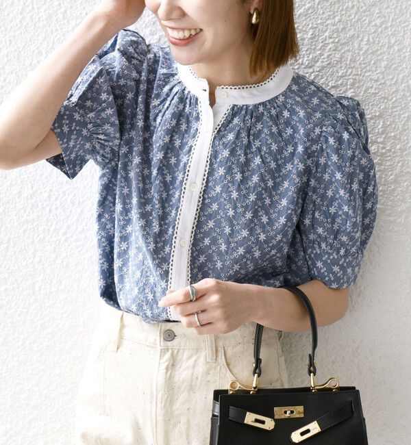 SHIPS any「SHIPS any: エンブロイダリー シャンブレー スタンドカラー パフ ブラウス」|シャツ・ブラウス|