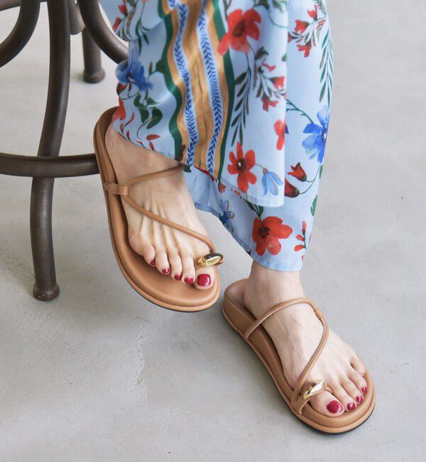 quaranciel「quaranciel: メタル サムリング ストラップ プラットフォーム サンダル」|サンダル|ベージュ