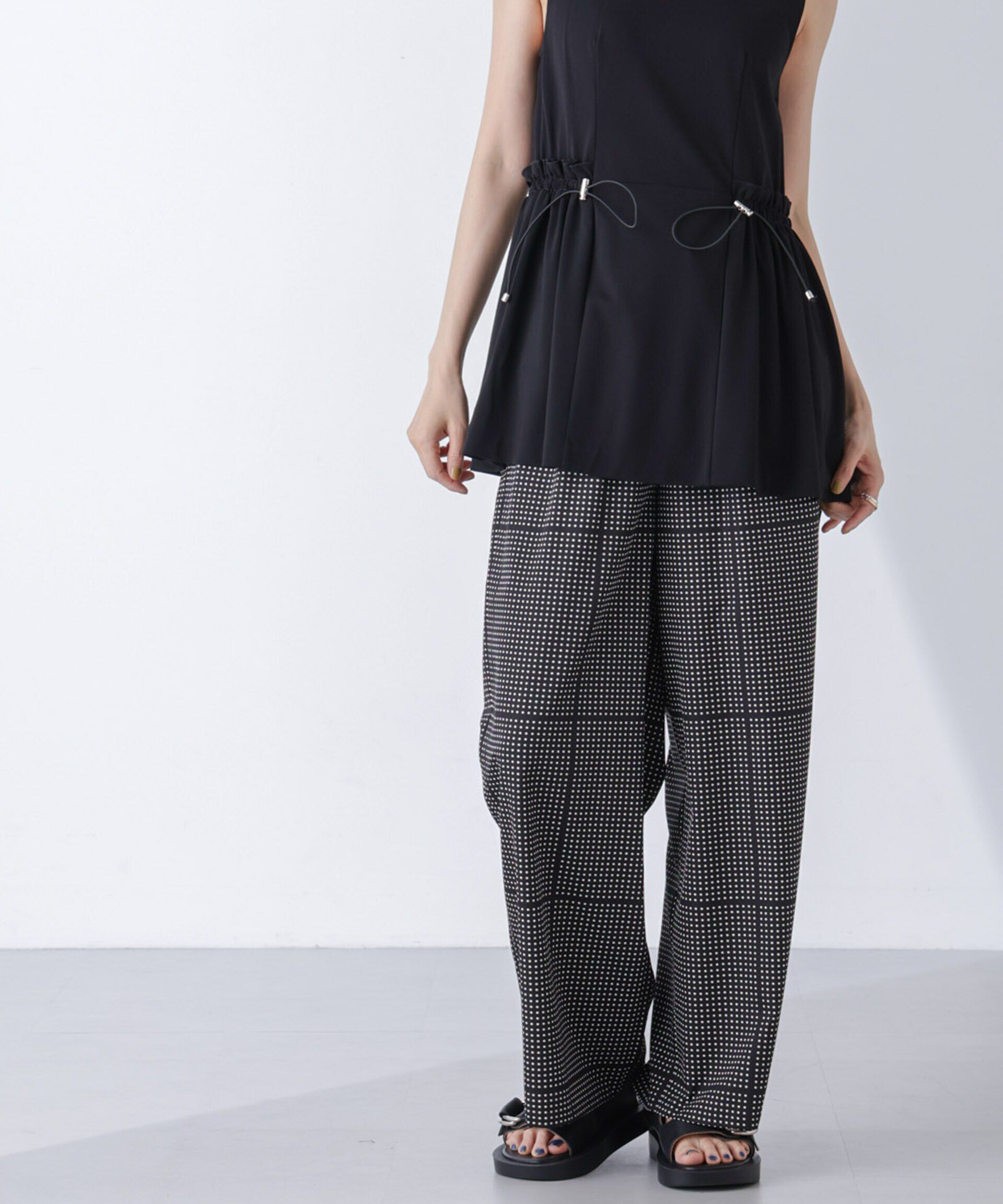 nano･universe「AtPARK＆DAILYWEAR/ドットプリントパンツ」|チノ|ブラック