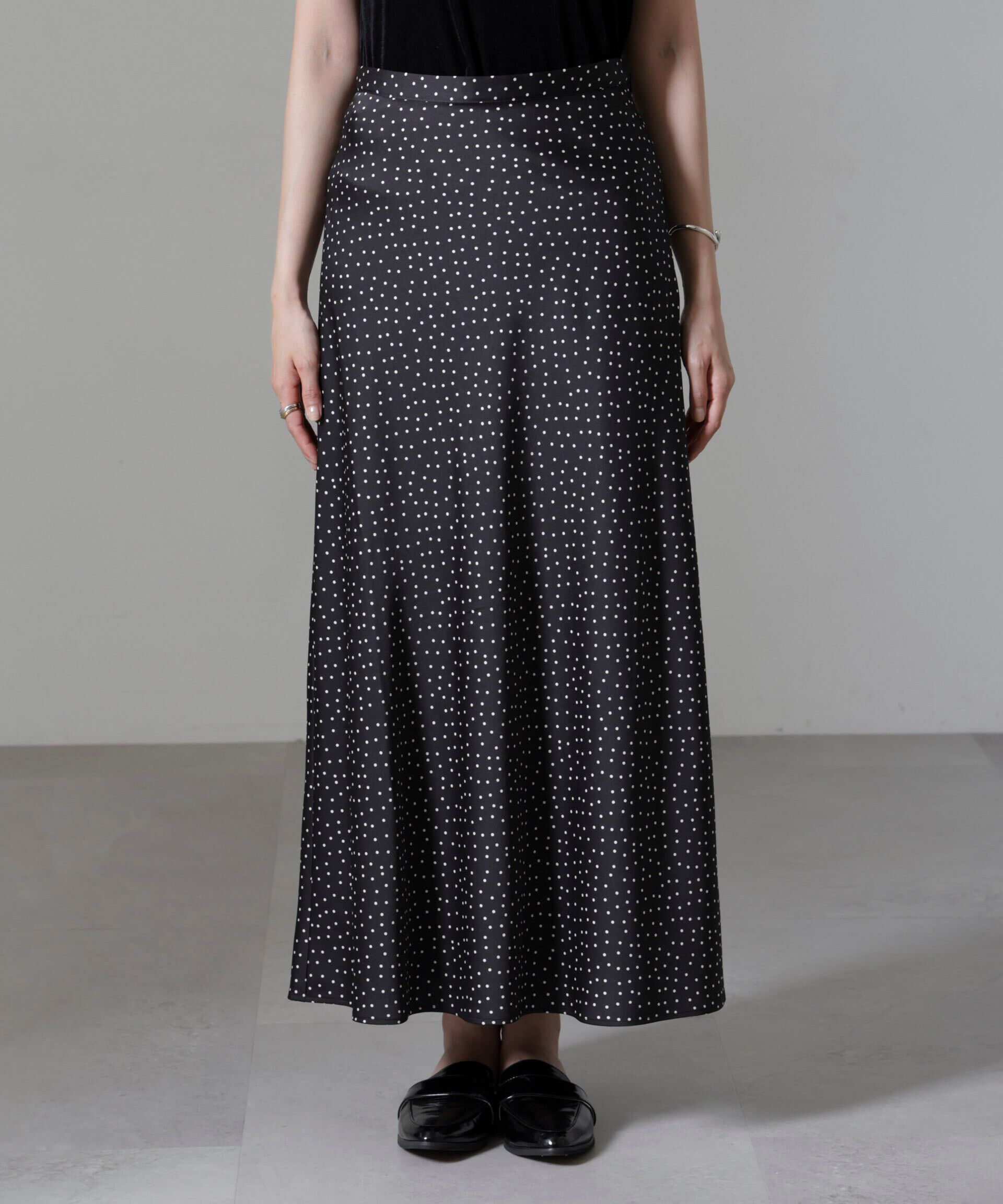 nano･universe「ドットプリントサテンバイアススカート」|スカート|