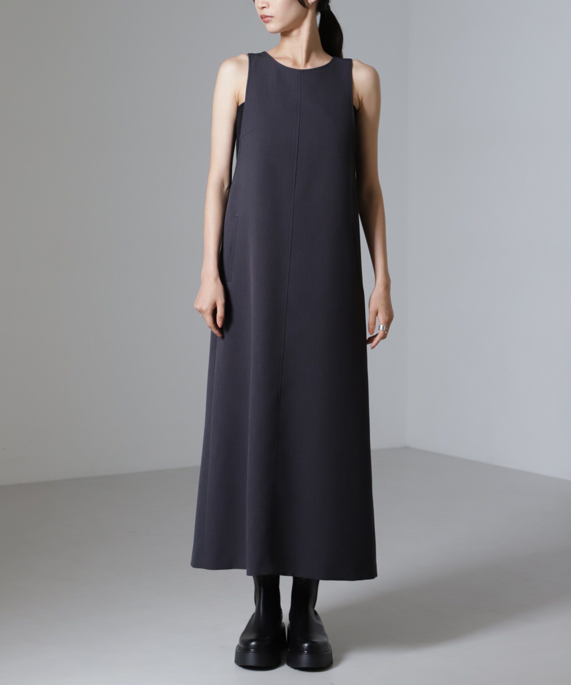 nano･universe「Reflax(R)ダブルクロスサイドオープンワンピース」|ワンピース|