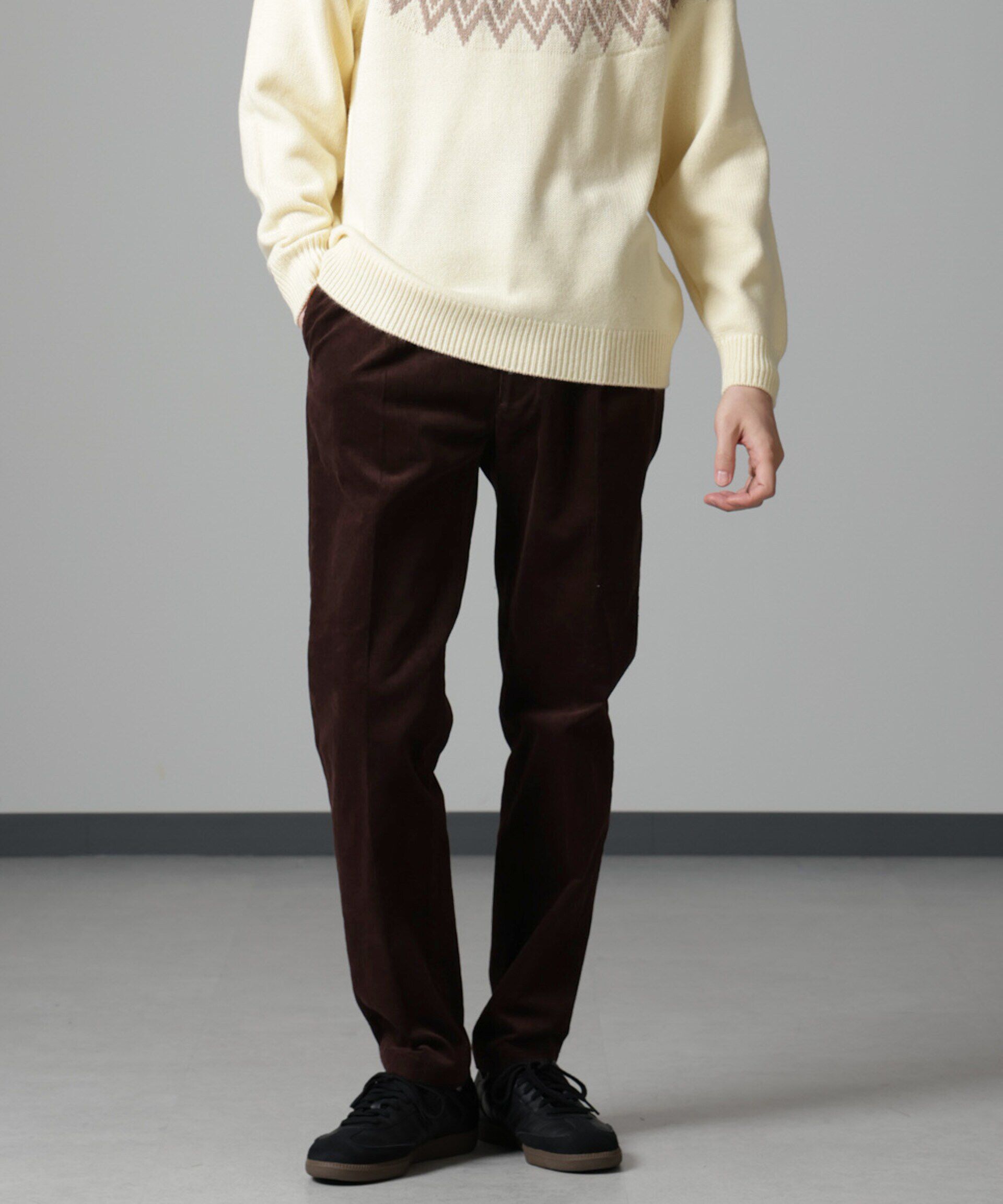 nano･universe「タックテーパードコーデュロイパンツ」|チノ|