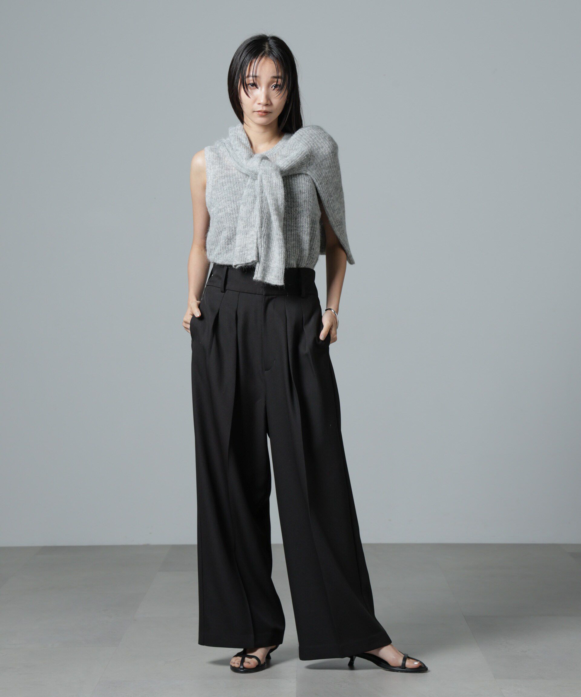 nano･universe「ハイウエスト2タックワイドパンツ」|チノ|