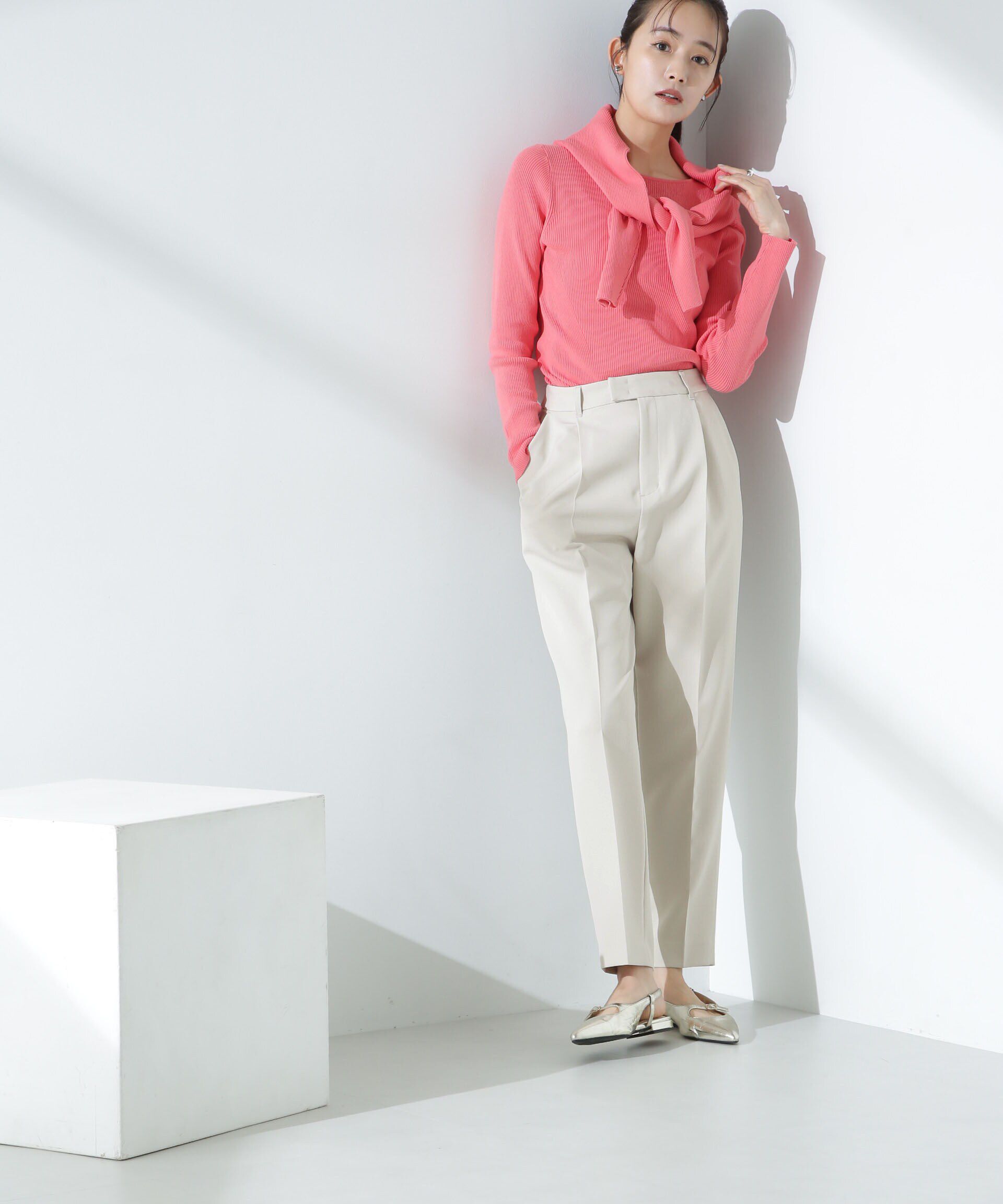 nano･universe「デイリーファンクション タックテーパードパンツ(セットアップ可)」|チノ|