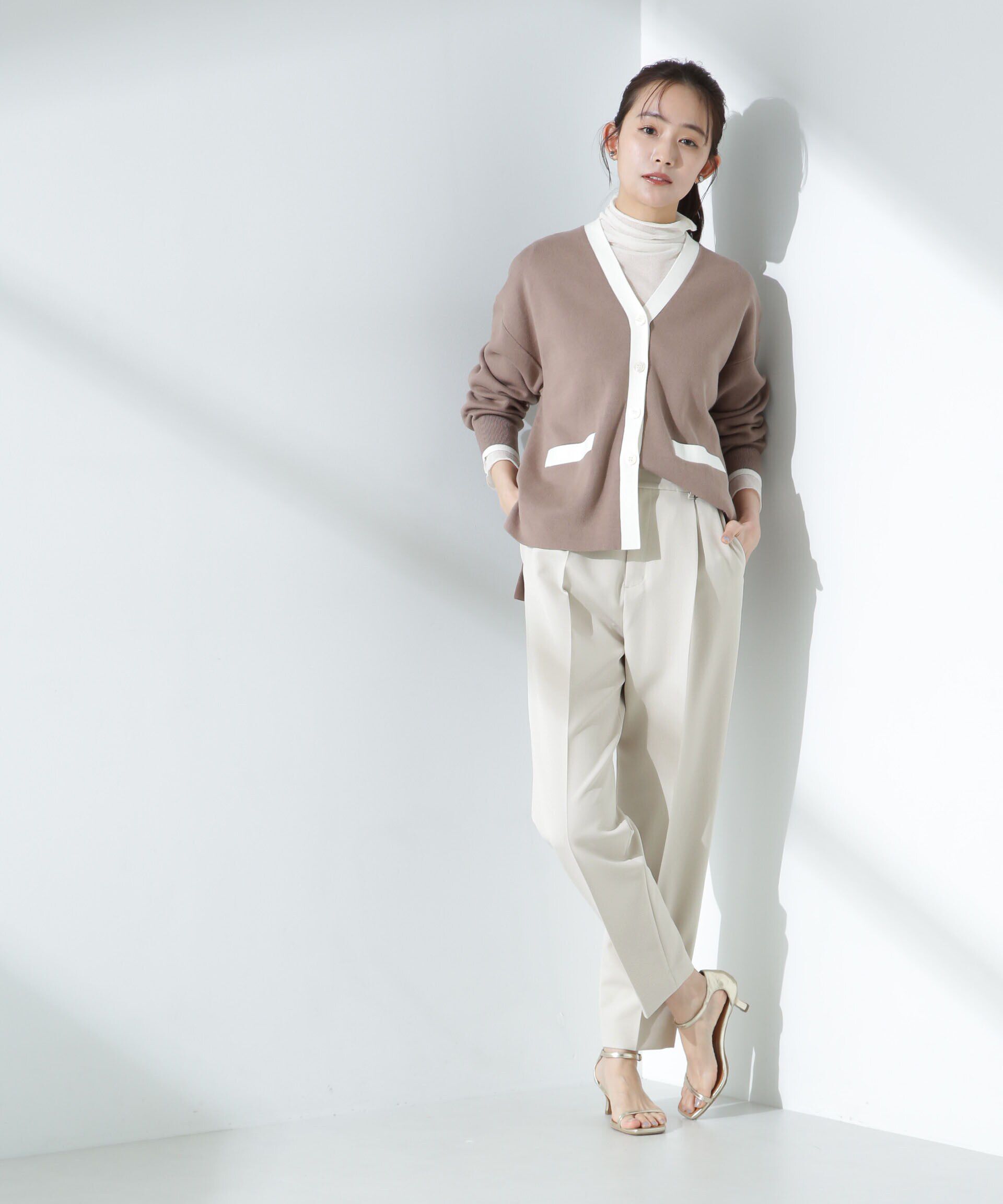 nano･universe「デイリーファンクション タックテーパードパンツ(セットアップ可)」|チノ|