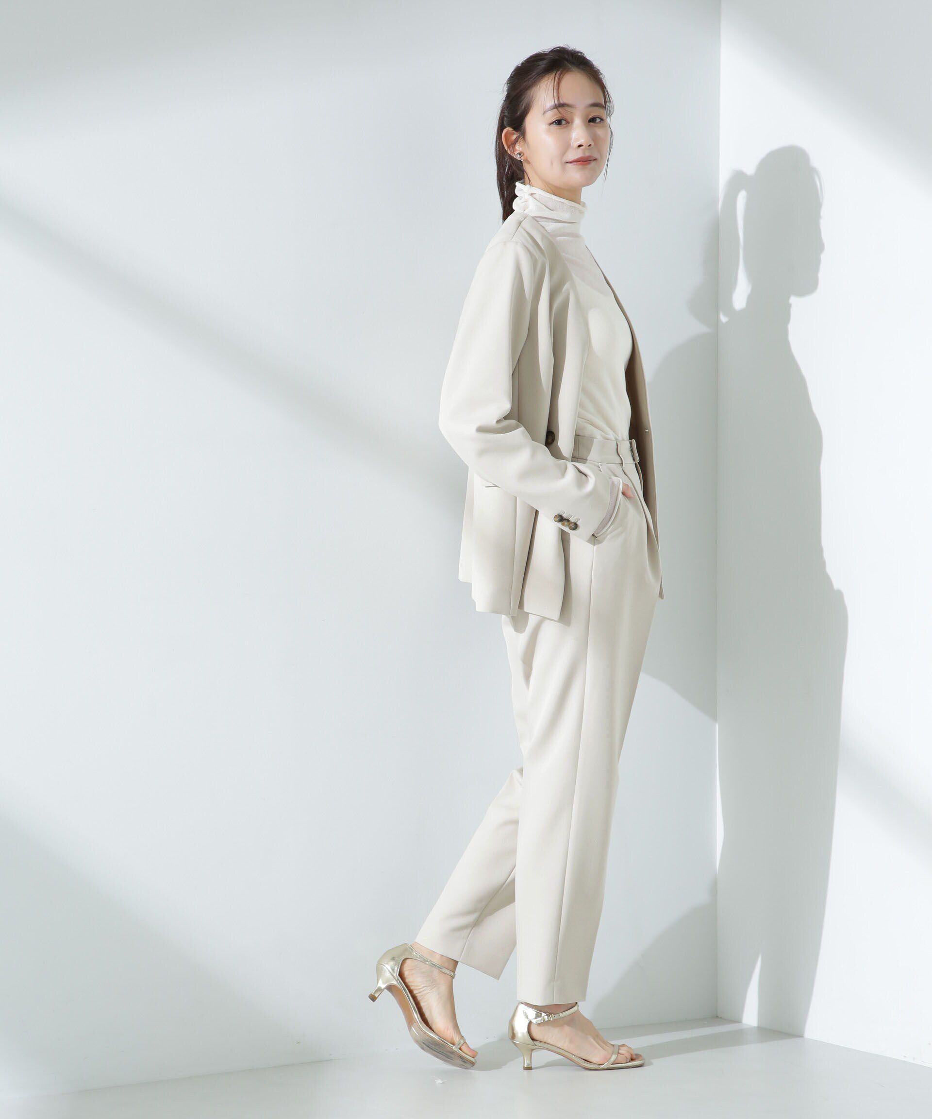 nano･universe「デイリーファンクション タックテーパードパンツ(セットアップ可)」|チノ|